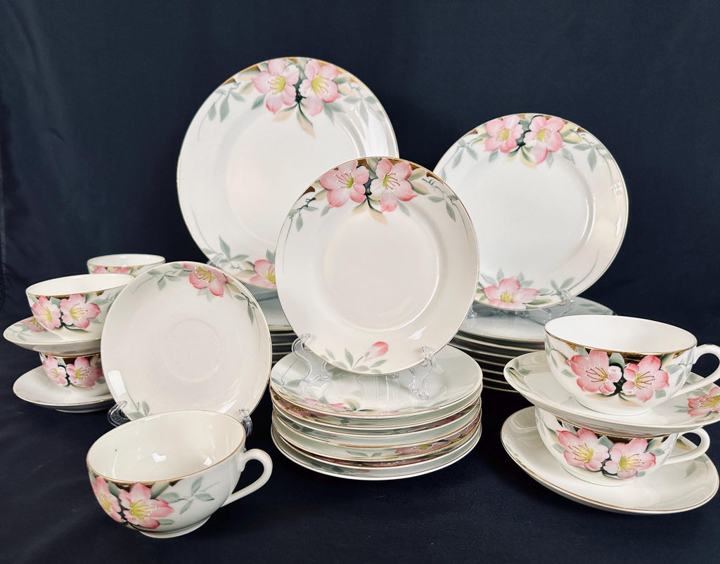 Noritake Azalea Antique Service for 8 Hand Painted Dinnerware Set