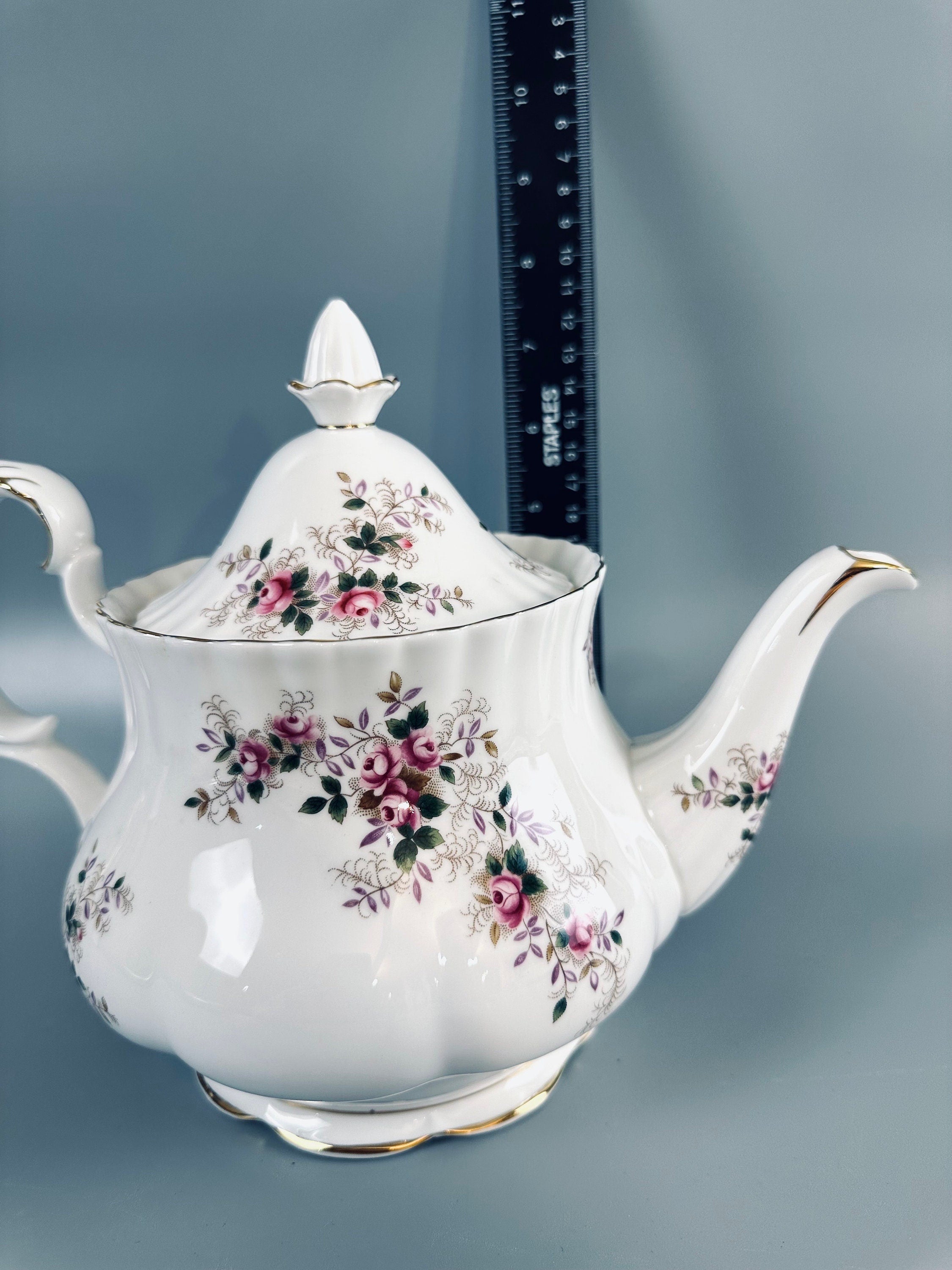 Royal Albert Lavender Rose Teapot