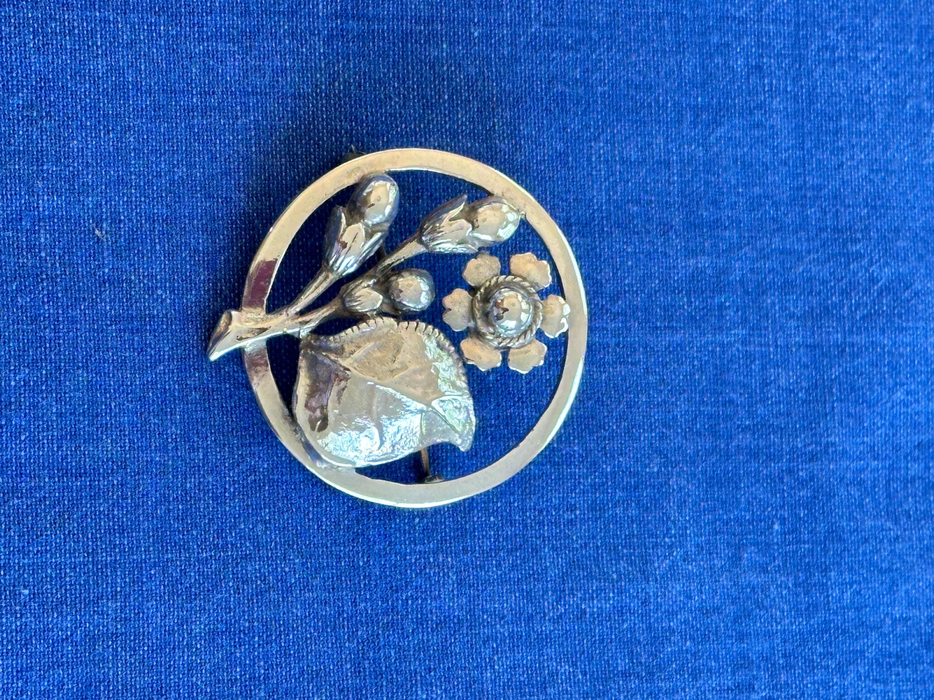Vintage Sterling Silver Circle Brooch with Flowers