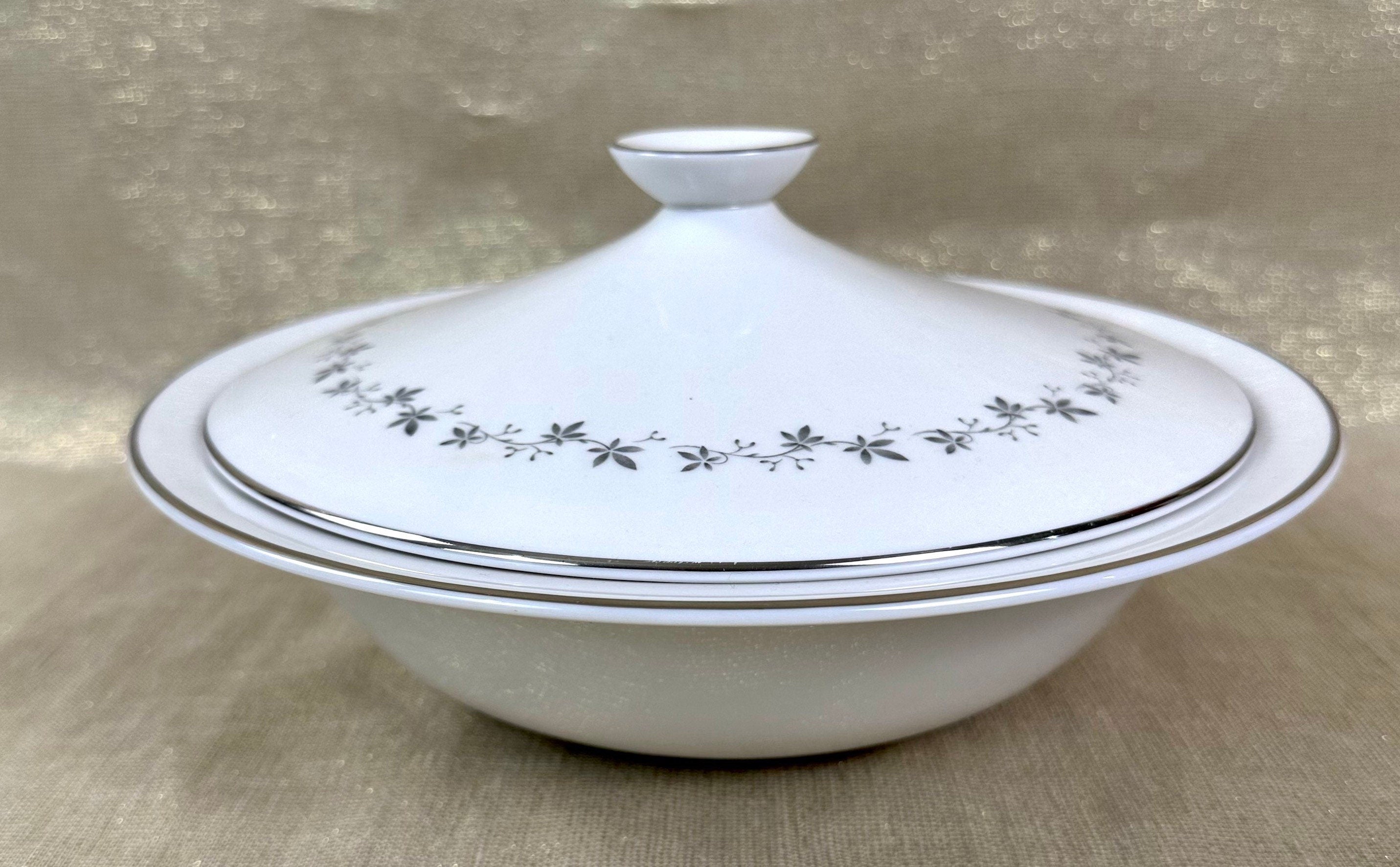 Royal Doulton Cadence Covered Round Serving Bowl