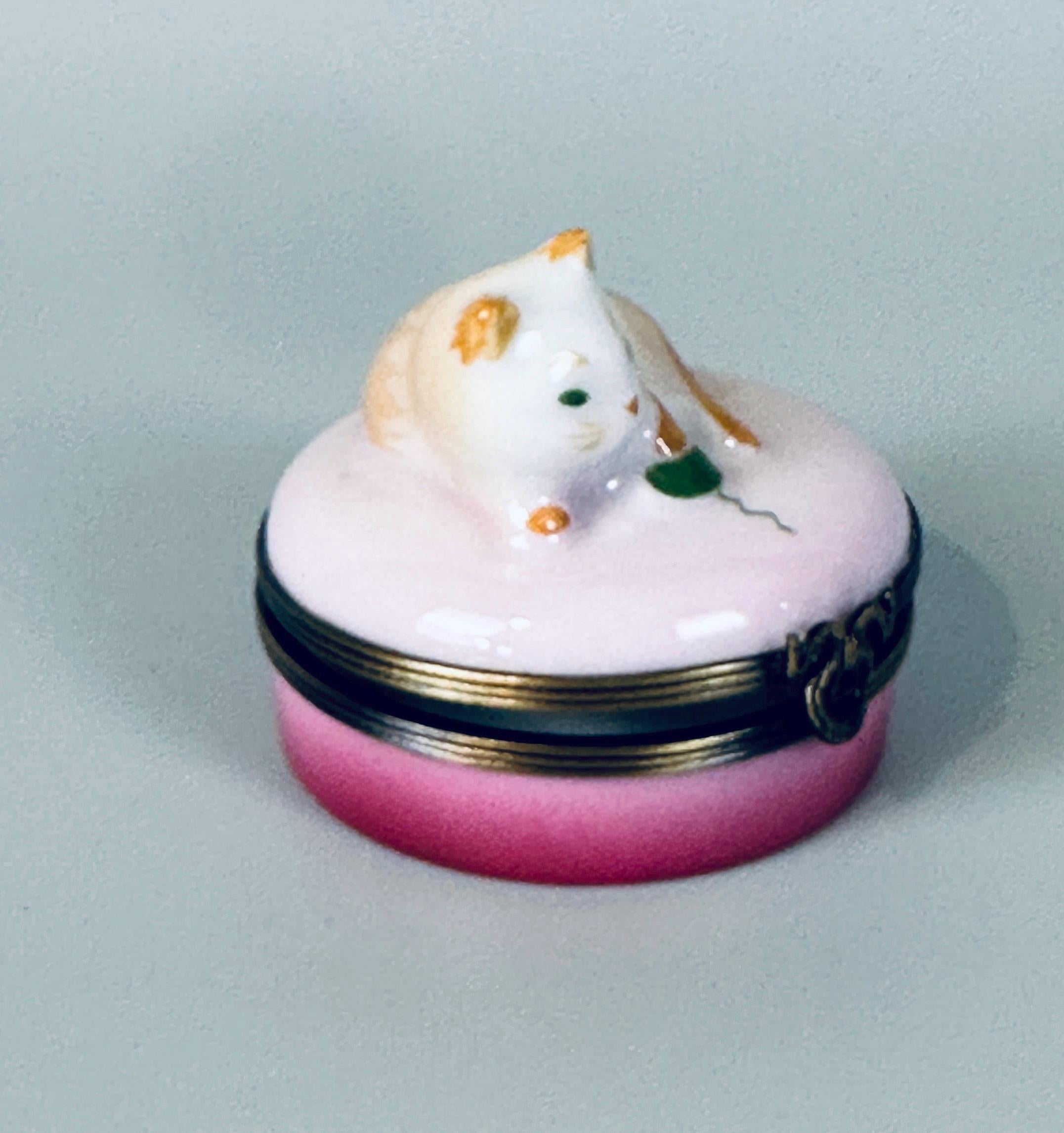 Limoges Trinket Box Cat with Yarn