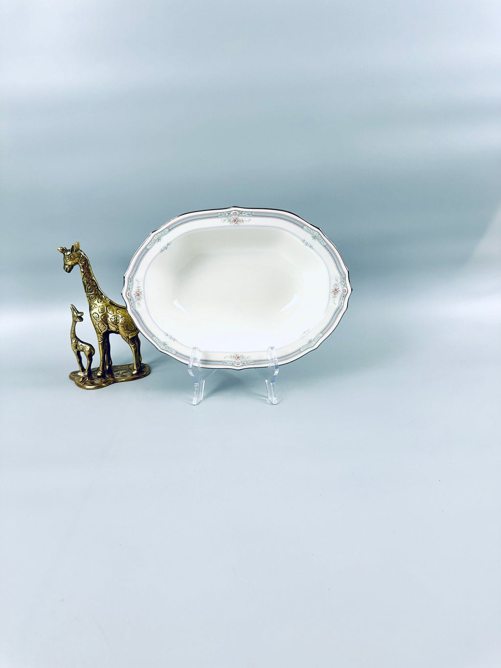 Noritake Rothschild Oval Serving Bowl