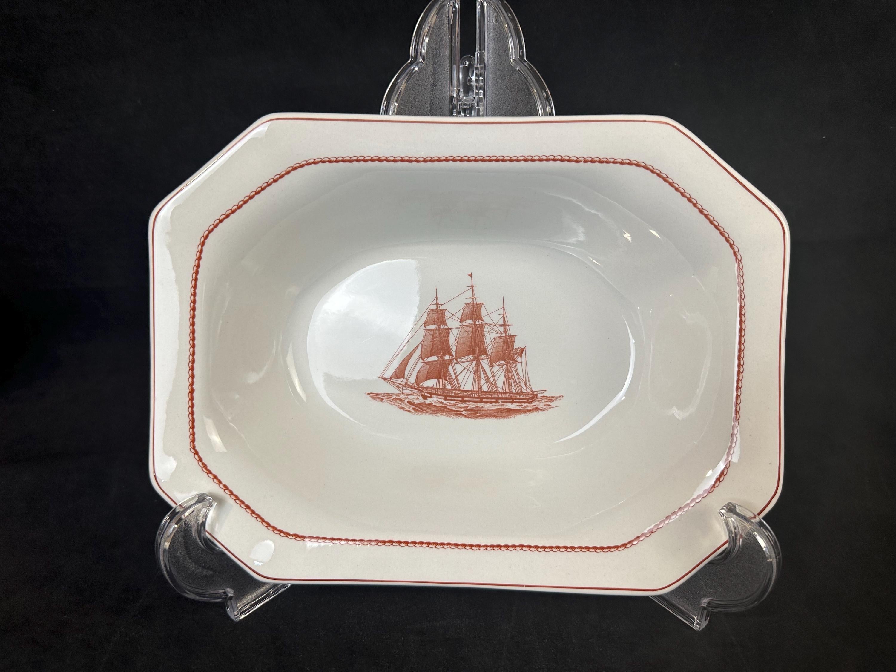 Wedgwood Flying Cloud Rust Serving Bowl