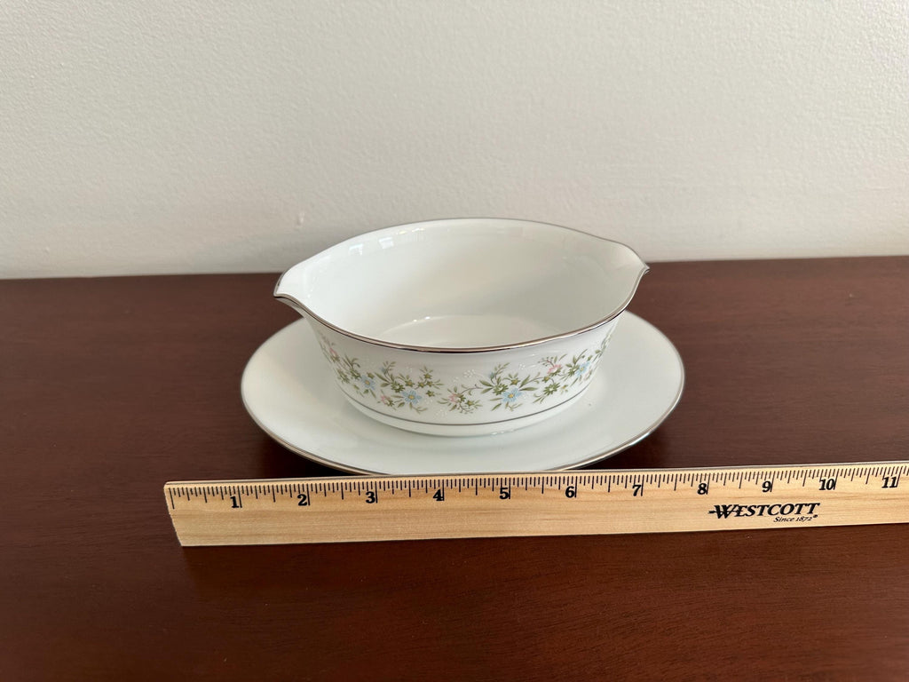 Noritake Savannah Creamer and Sugar Bowl