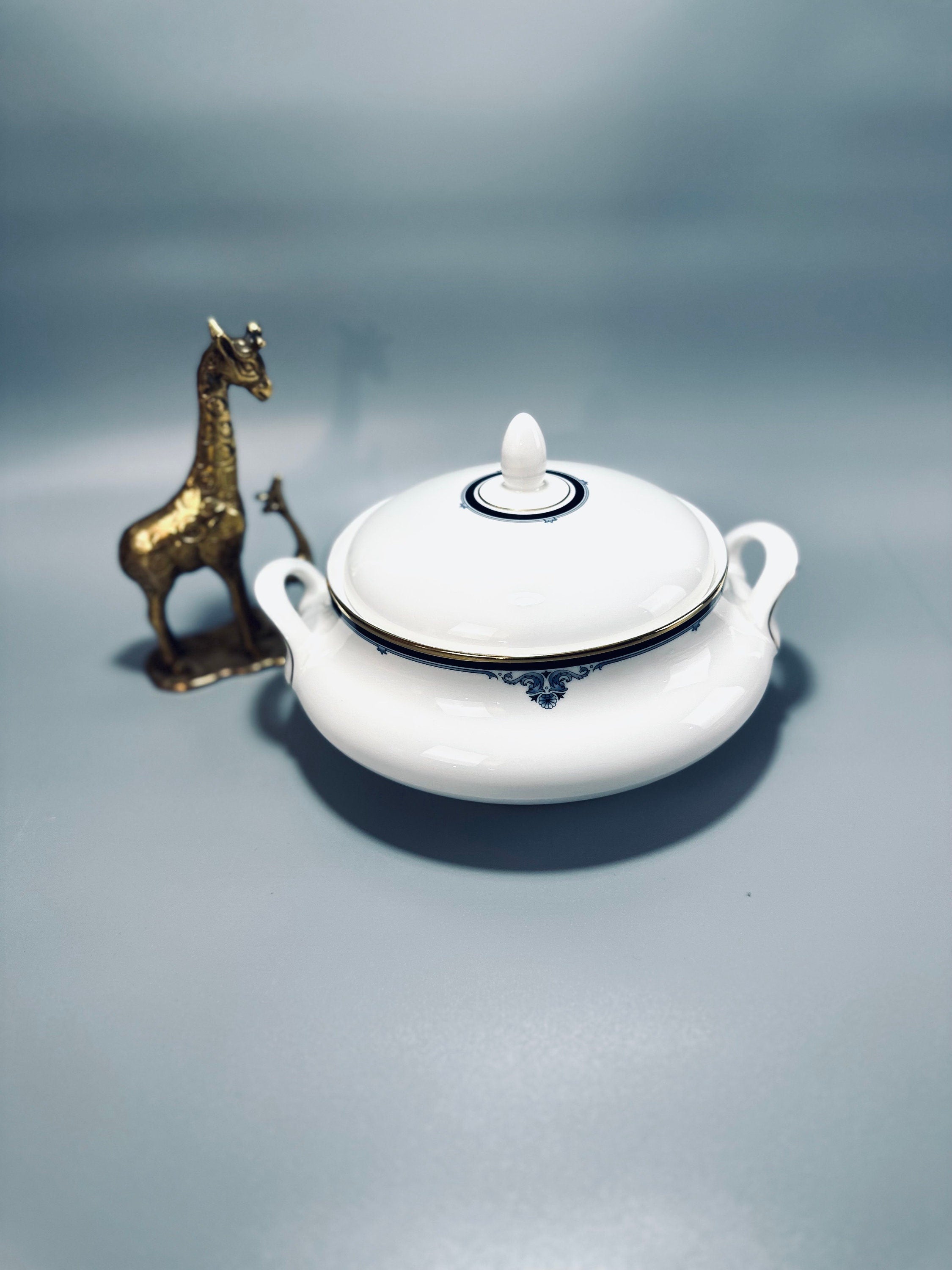 Royal Doulton Princeton Covered Serving Bowl