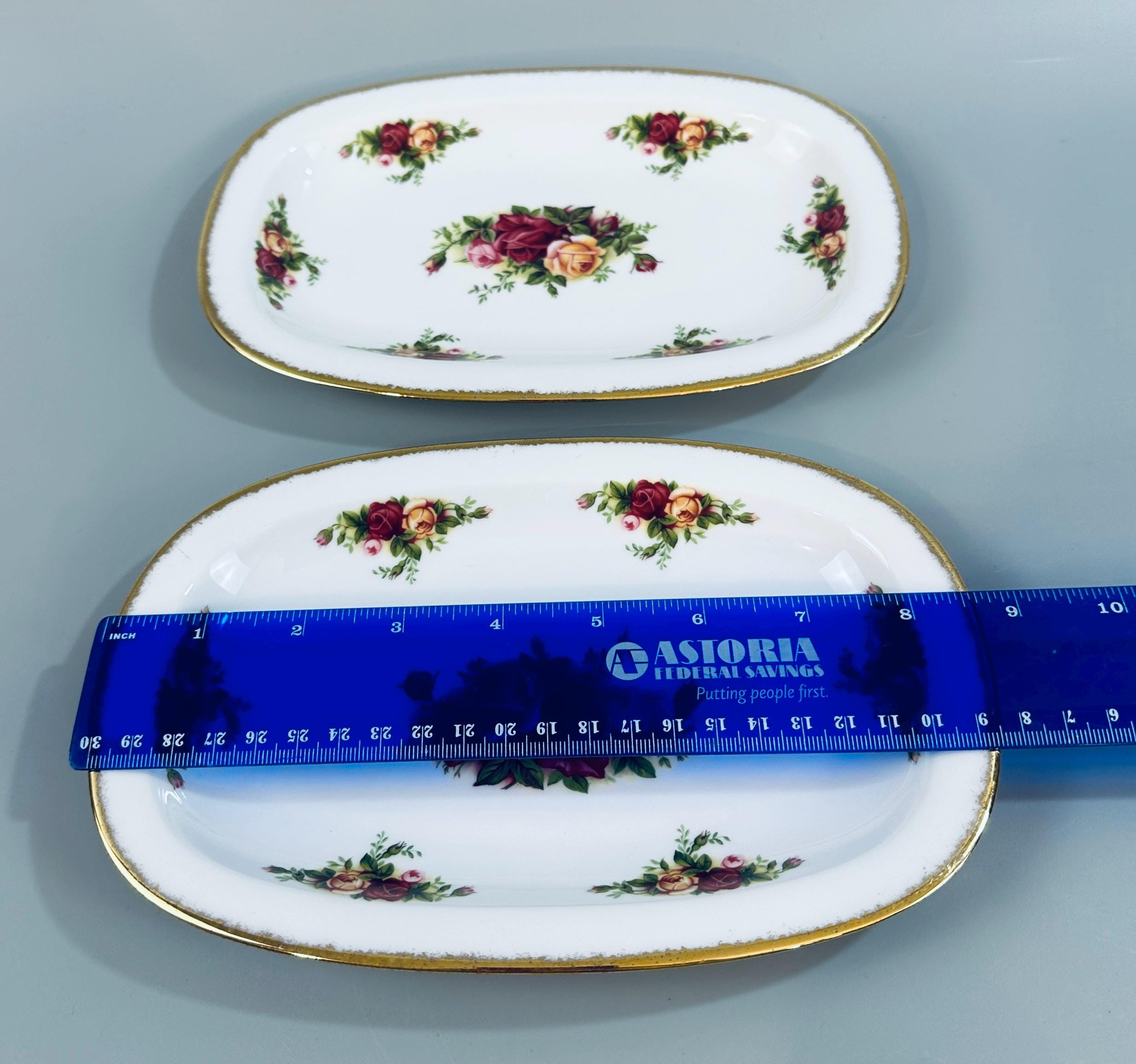 2 Old Country Roses Serving Trays by Royal Albert