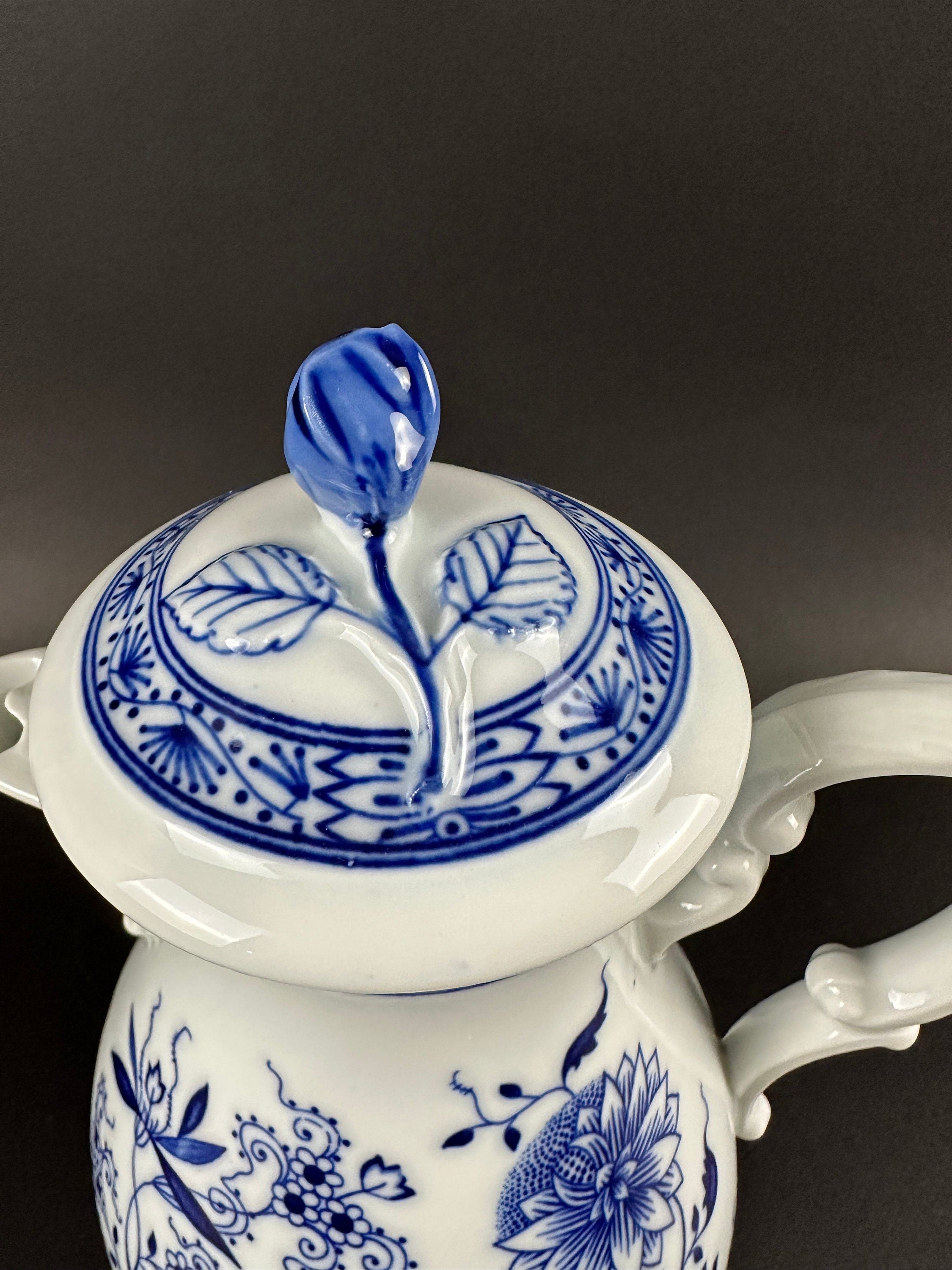 Hutschenreuther Blue Onion Coffee Pot