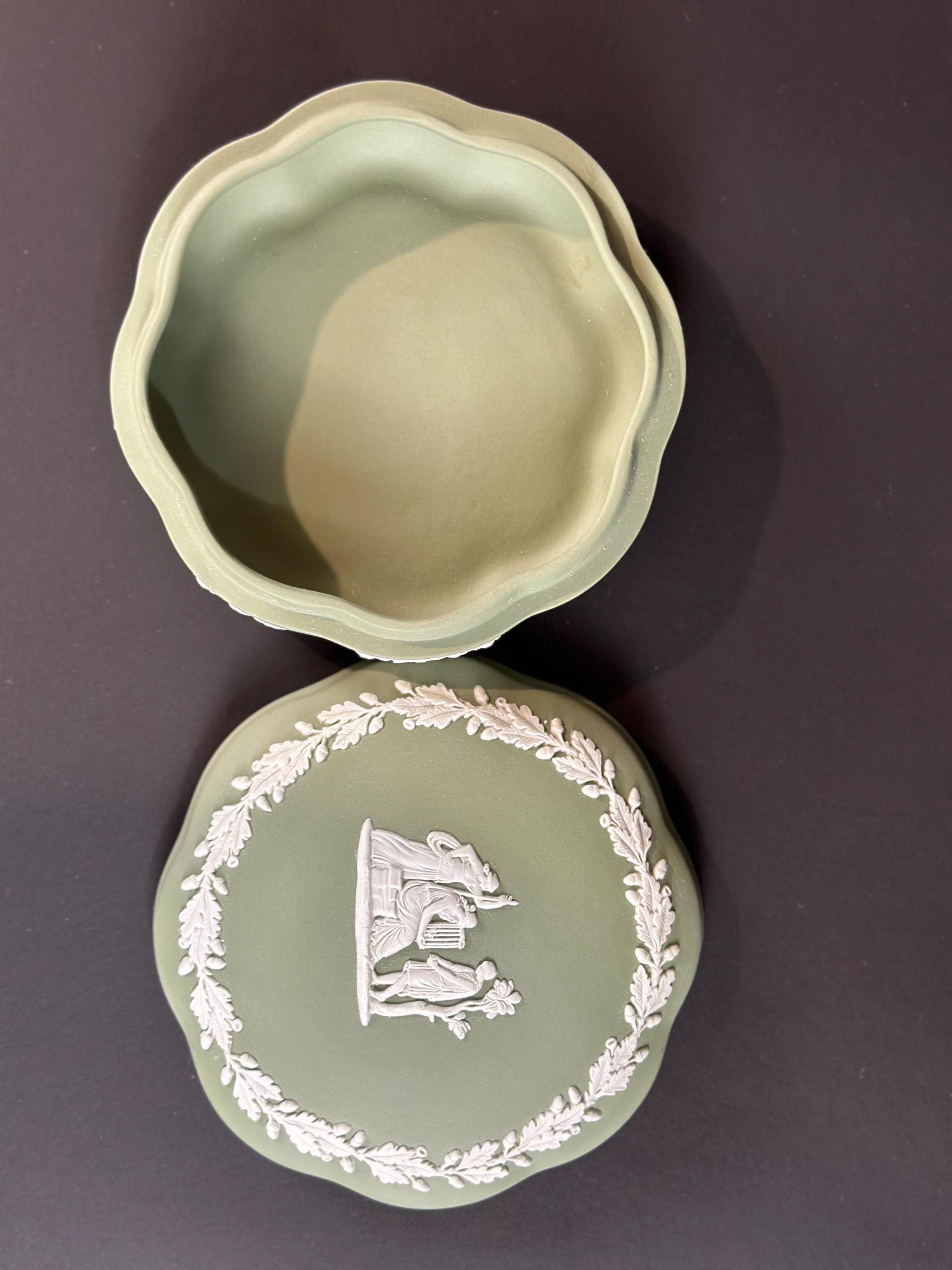Wedgwood Jasperware Scalloped Candy Box