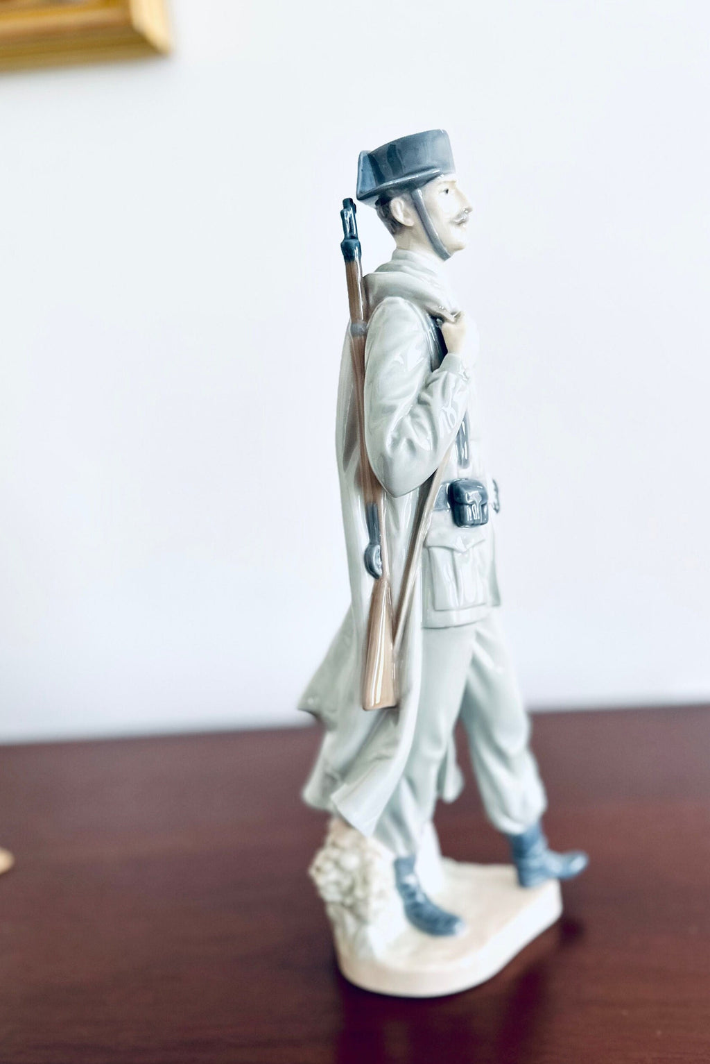 Retired Lladro Policeman 4889