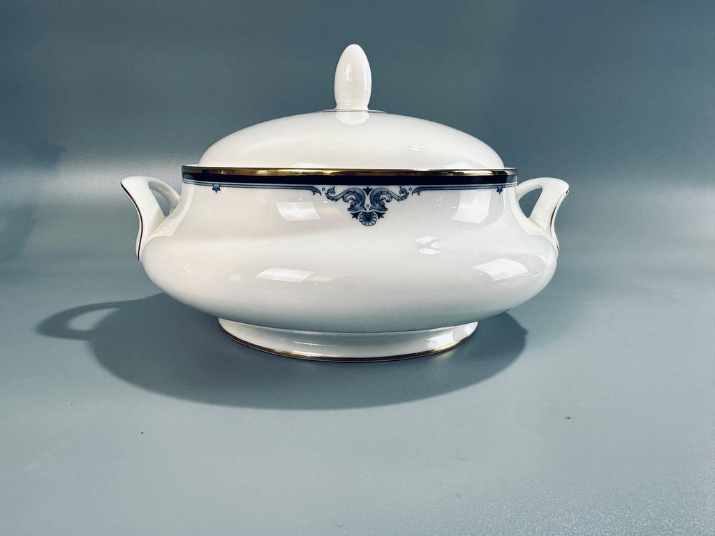 Royal Doulton Princeton Covered Serving Bowl