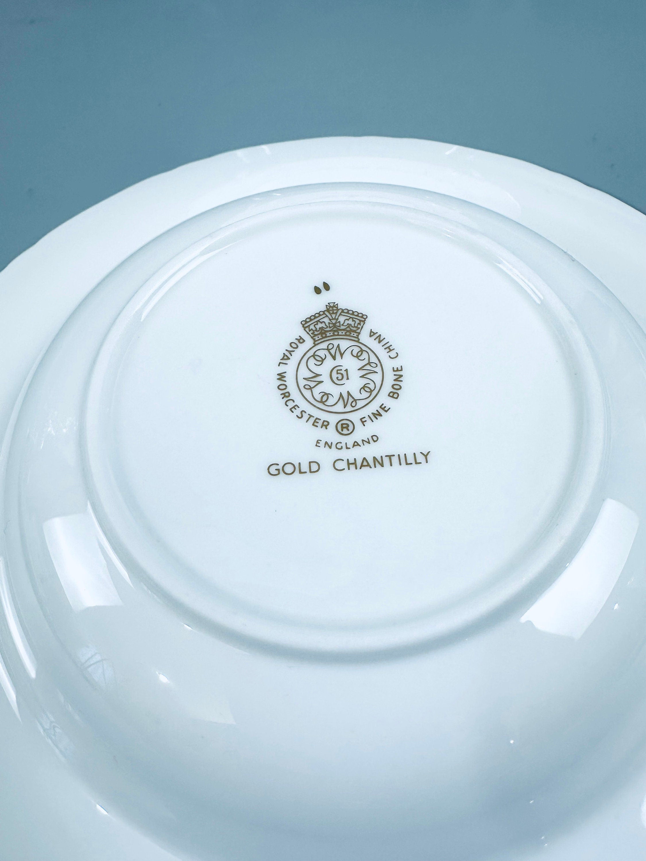 Royal Worcester Gold Chantilly Serving Bowl