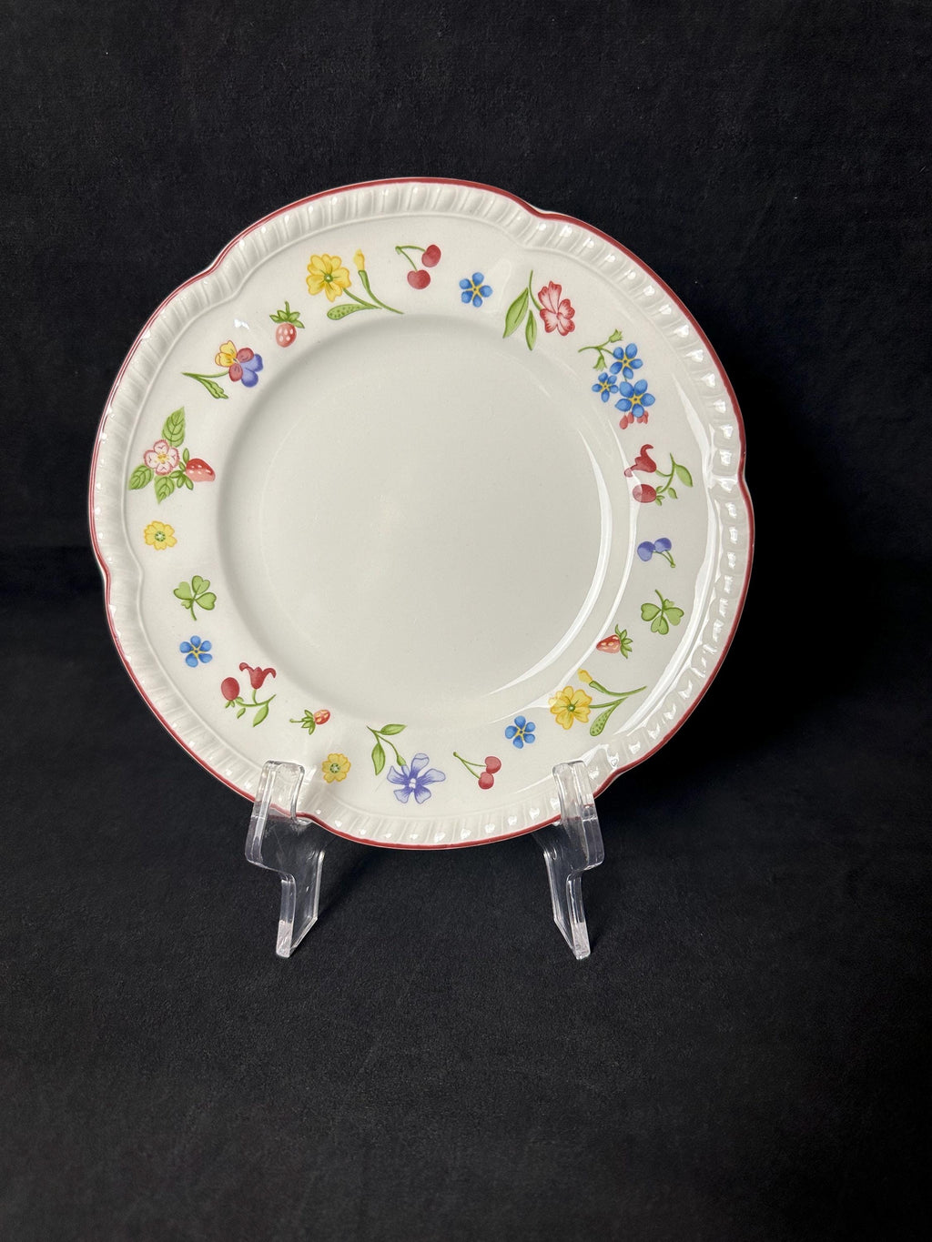 6 Johnson Brothers Fleurette Salad Plates