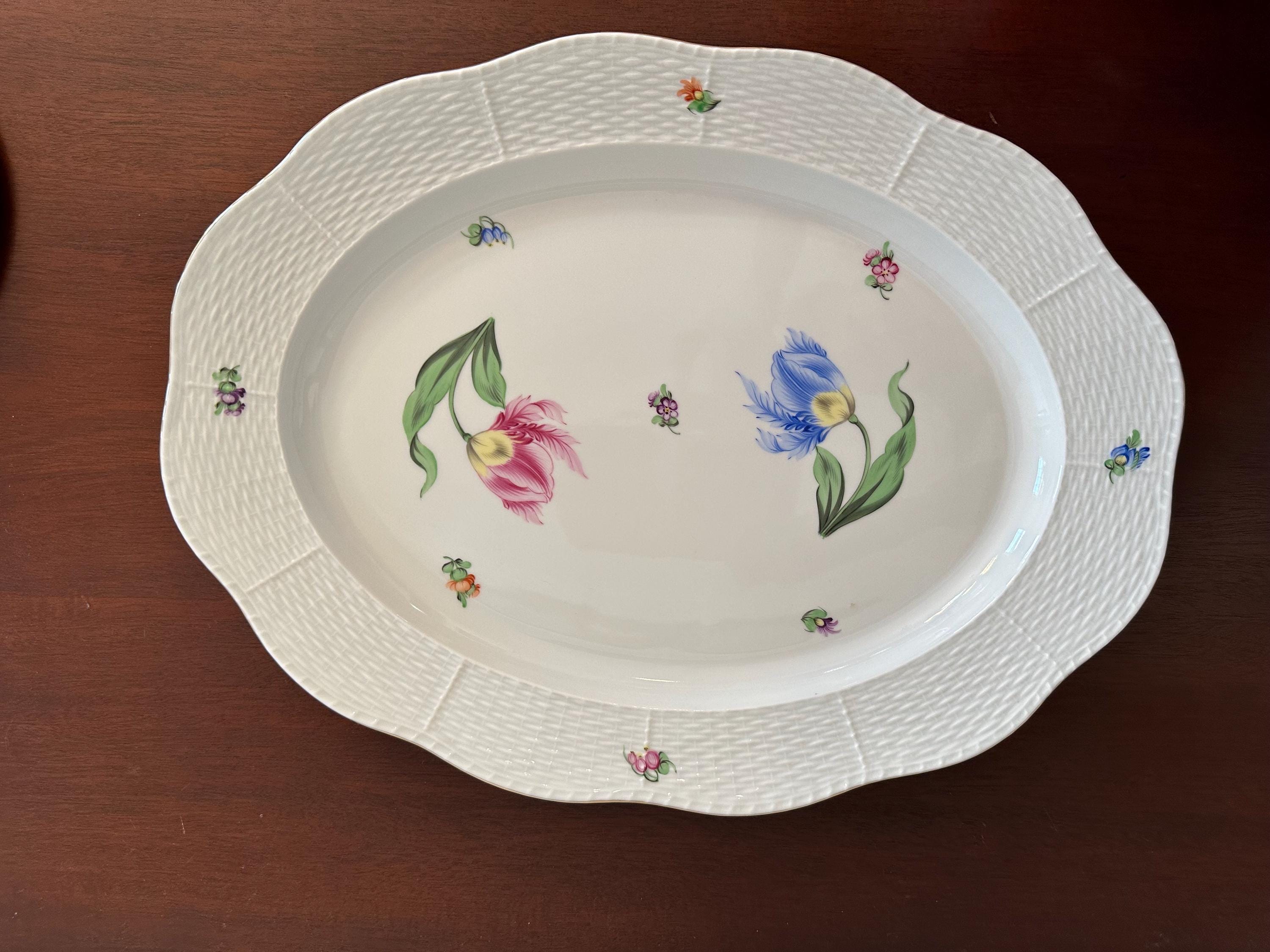 Herend Kitty Tureen With Underplate
