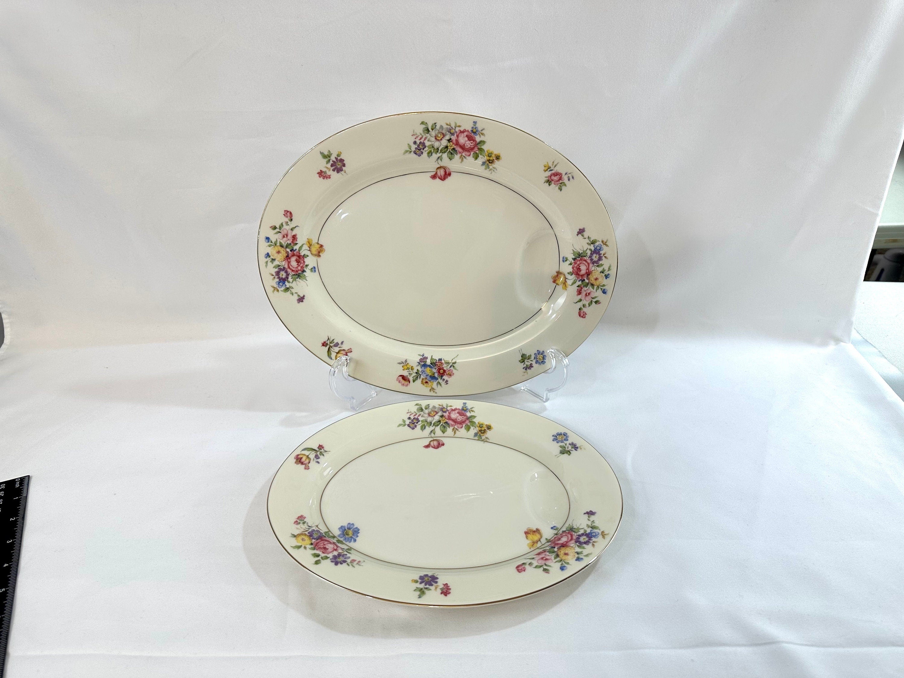 2 Theodore Haviland Pasadena Platters