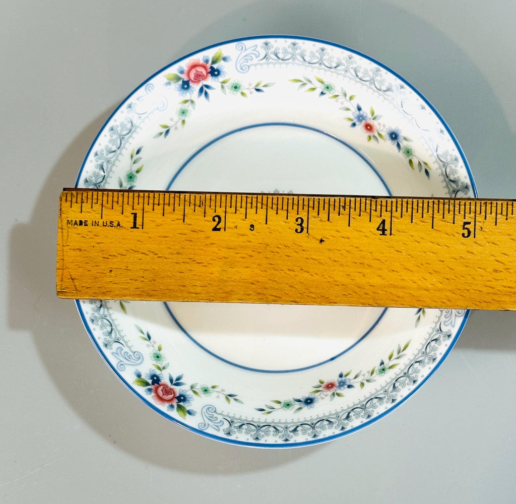 4 Wedgwood Rosedale Fruit Bowls Dessert Bowls