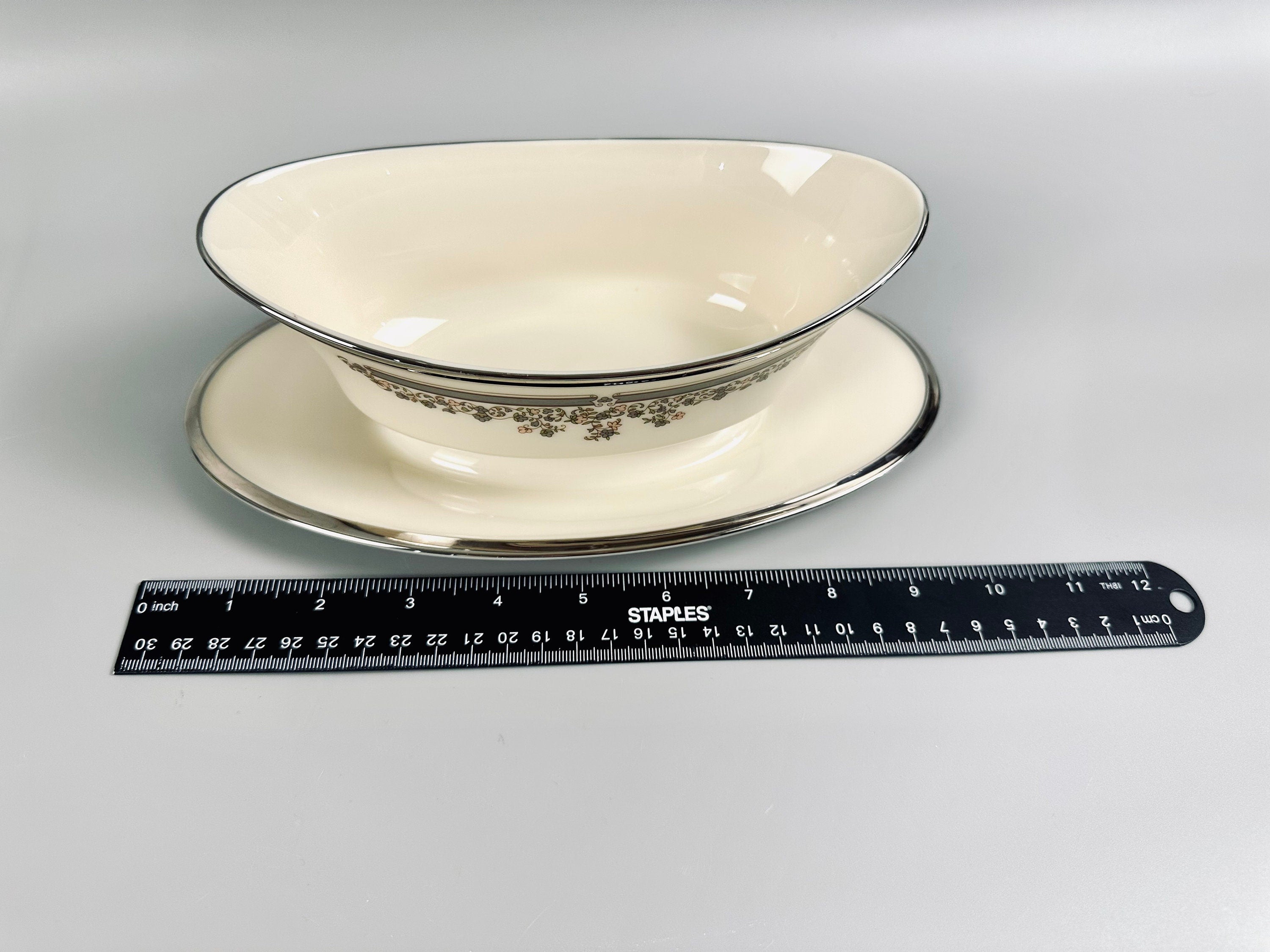 Lenox Lace Point Gravy Boat with Underplate