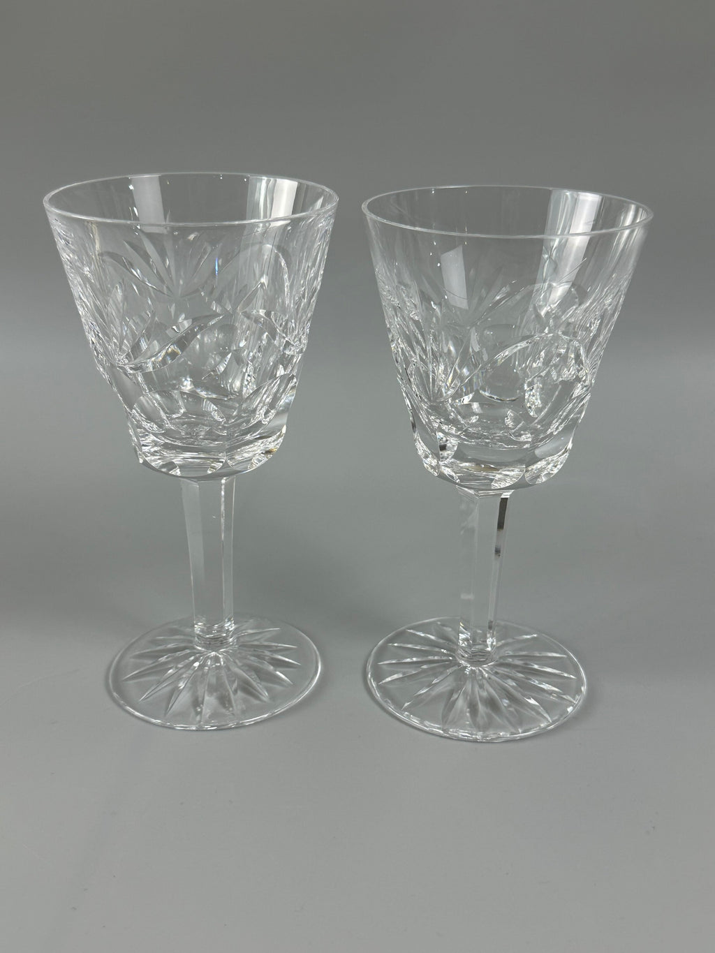 A set of 2 Waterford Ashling Wine Glasses White Wine