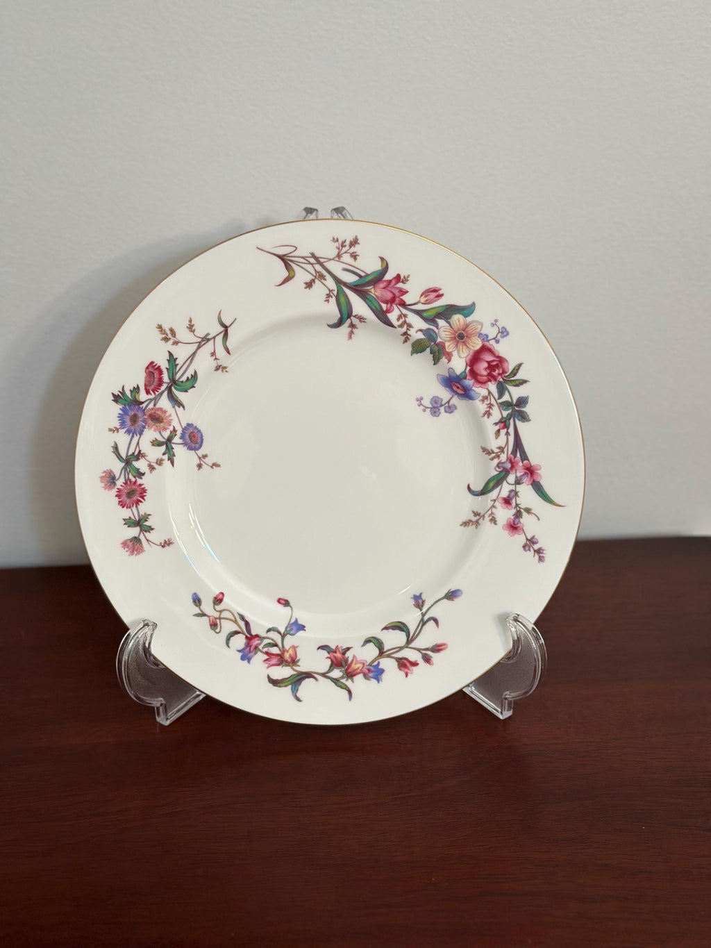 4 Wedgwood Devon Sprays Dinner Plates