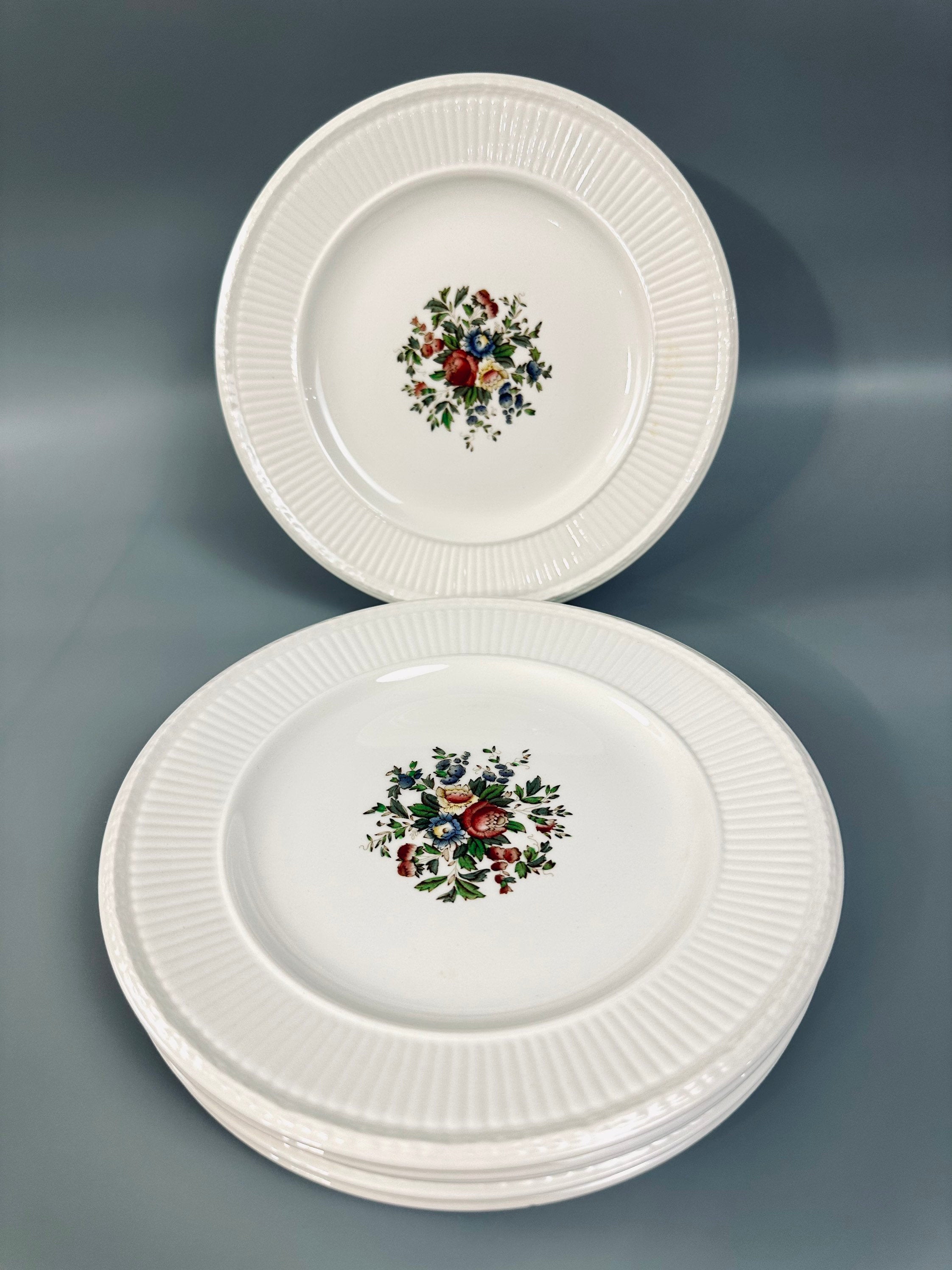 6 Wedgwood Conway Salad Plates