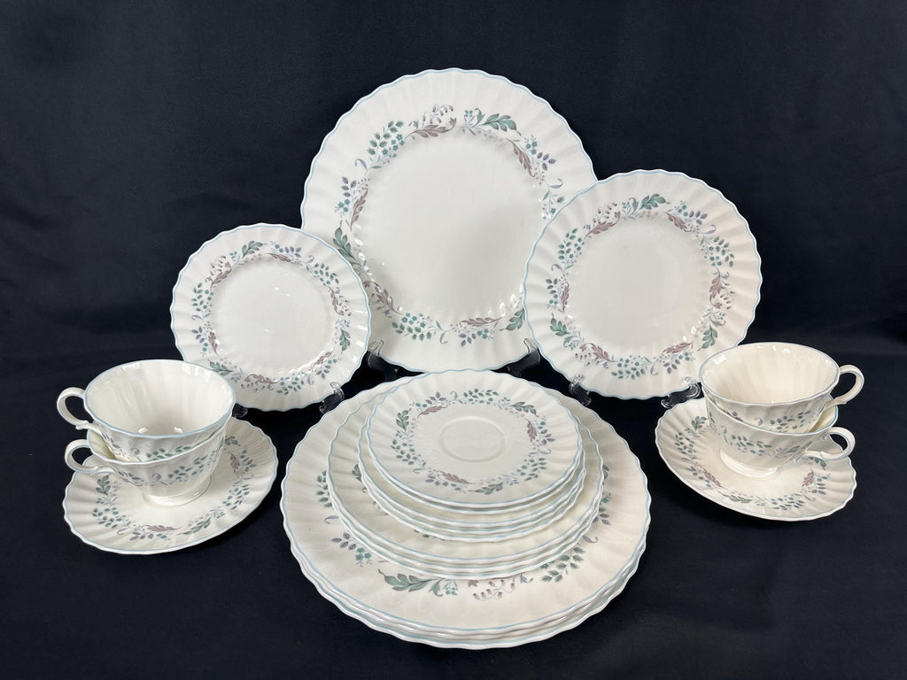 4 Place Settings of Royal Doulton Glen Auldyn