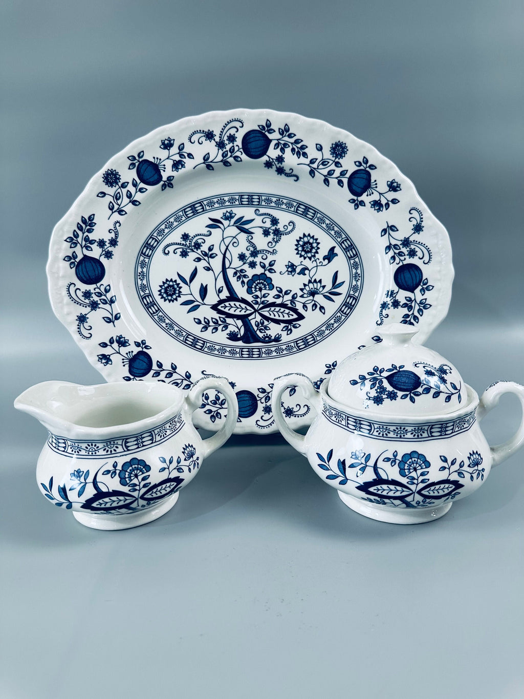 Wedgwood Blue Heritage Hostess Set