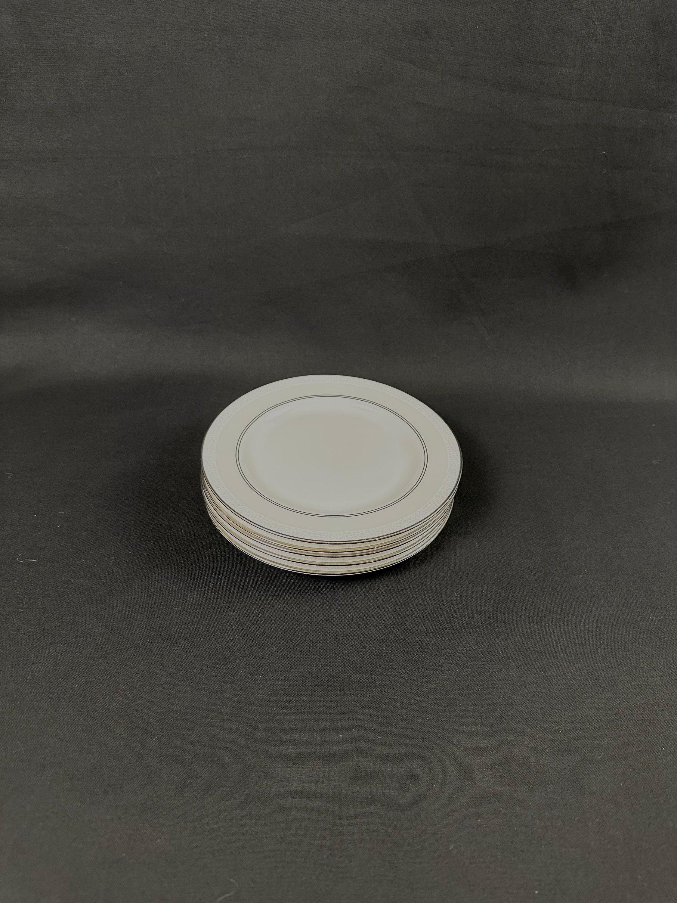5 Kate Spade Cypress Point Bread Plates