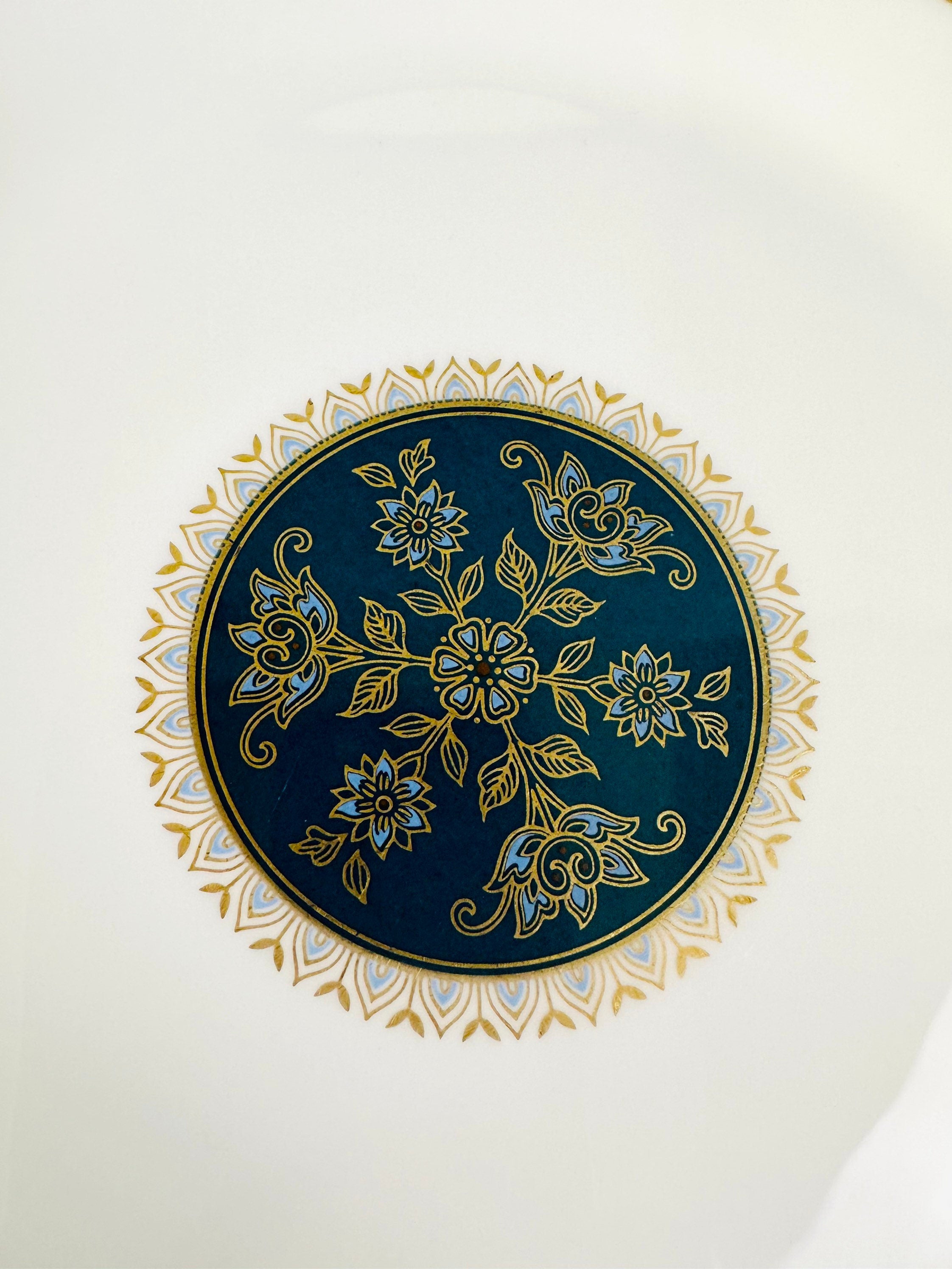 2 Royal Doulton Carlyle Dinner Plates