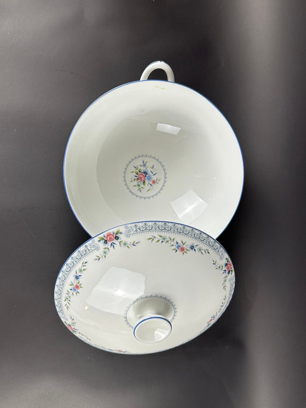 Wedgwood Covered Round Serving Bowl in Rosedale Pattern