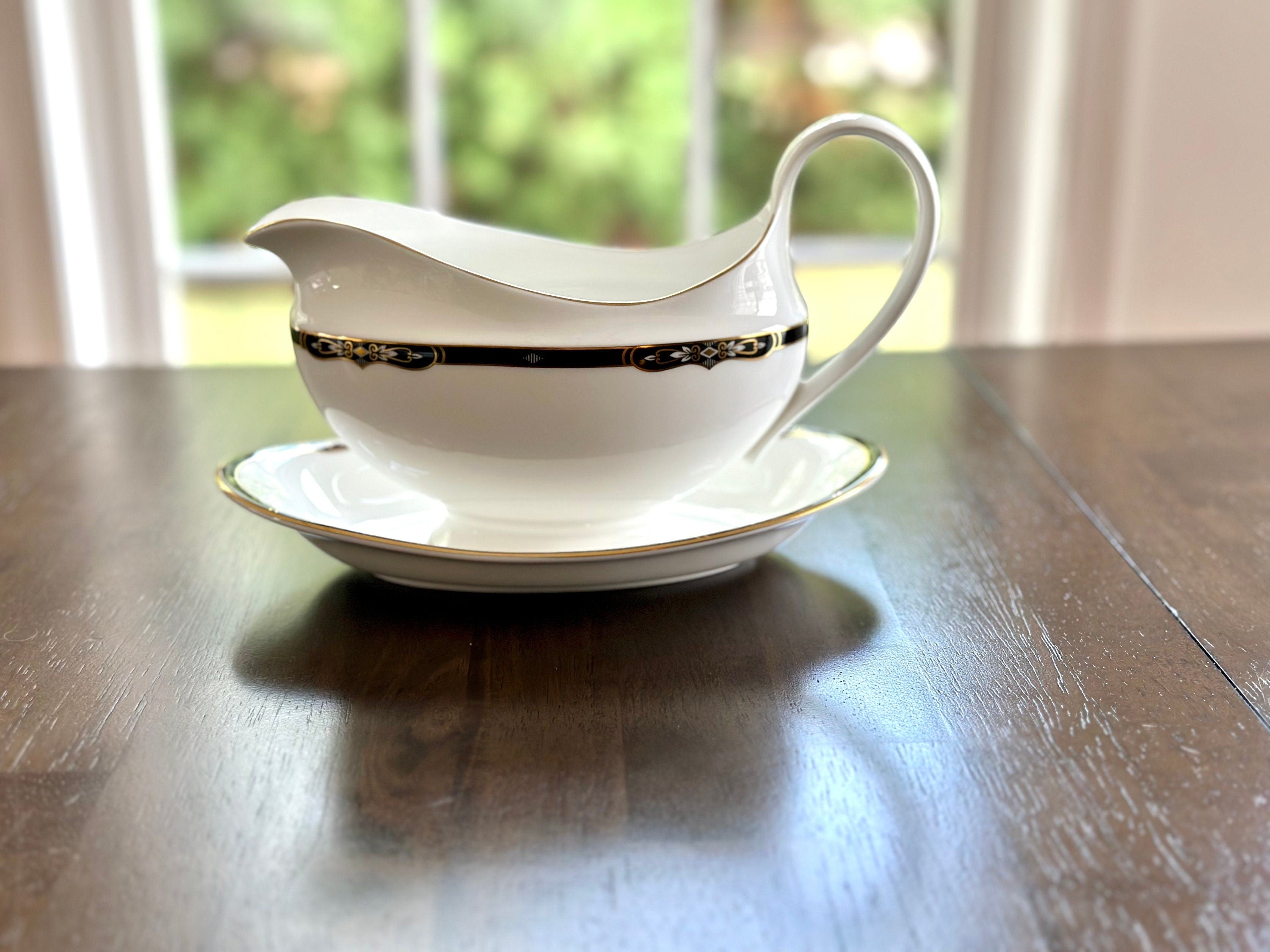 Wedgwood Preston Gravy Boat and Underplate