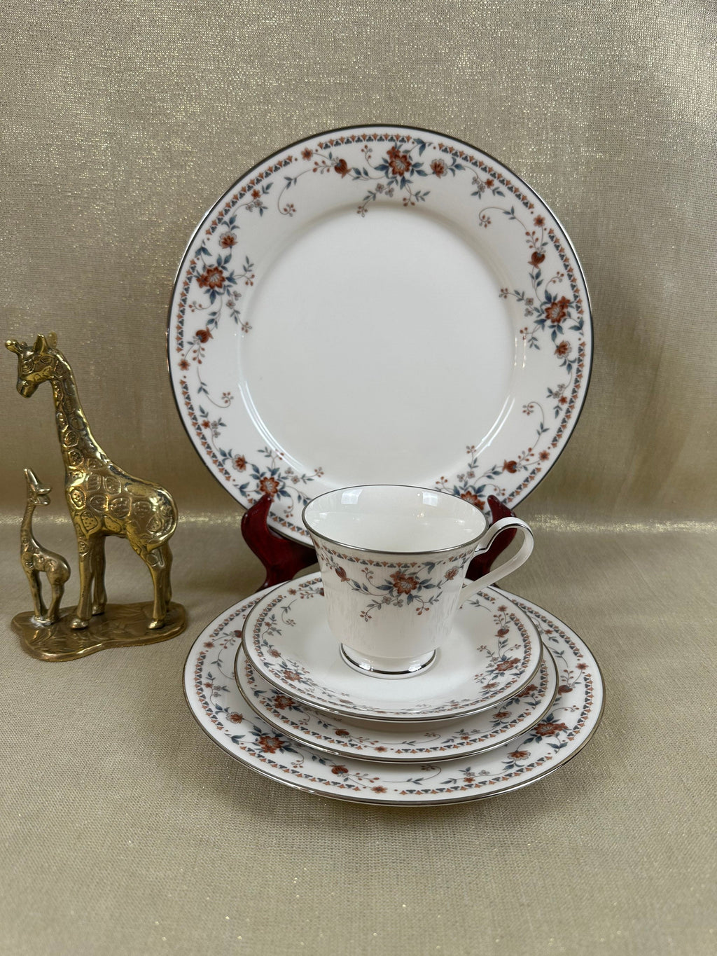 Noritake Adagio 5 Piece Placesetting