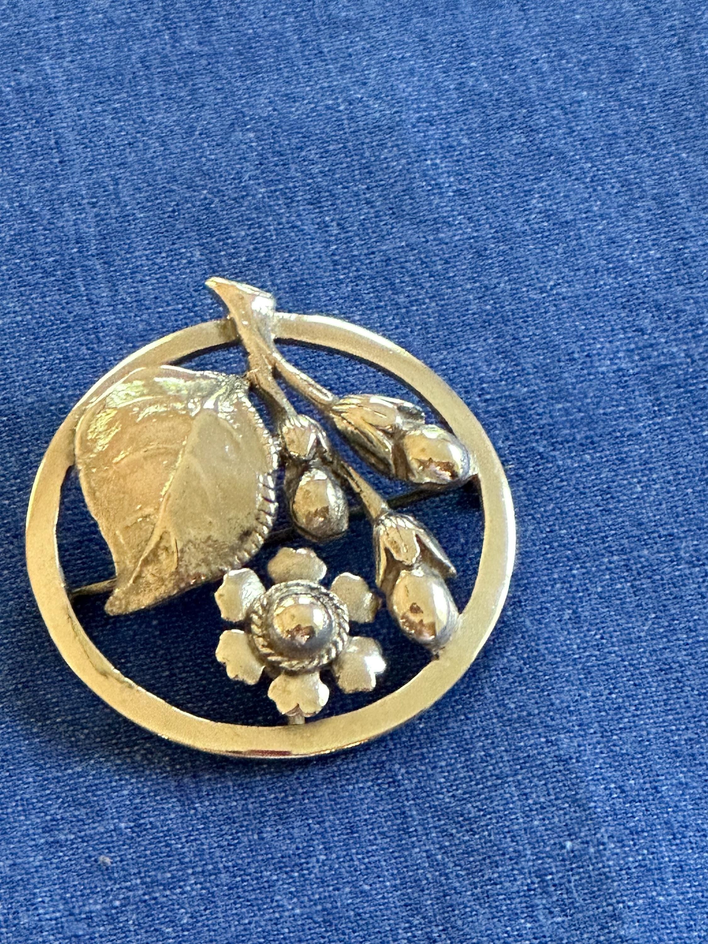 Vintage Sterling Silver Circle Brooch with Flowers