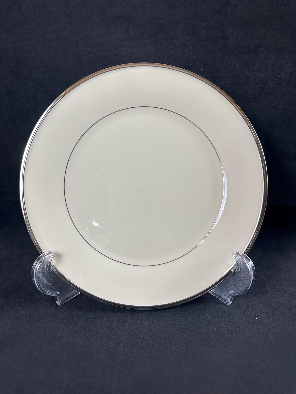 2 Lenox Solitaire Dinner Plates