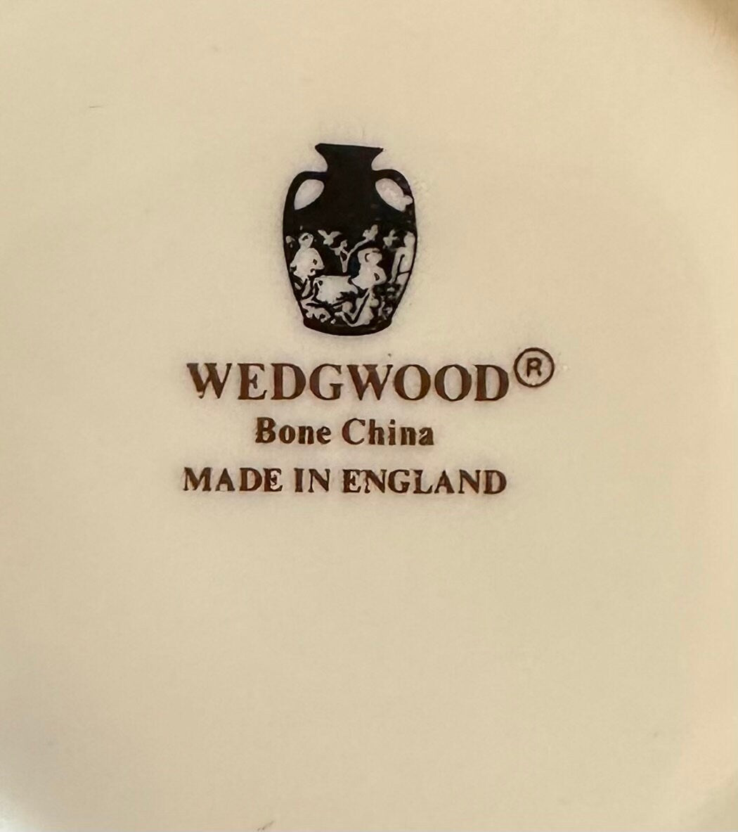 Wedgwood Kutani Crane Trinket Box