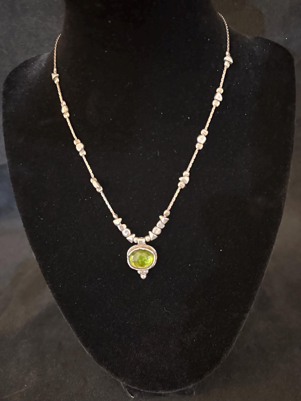 Silpada Sterling Silver Green Glass Bezel Pendent Necklace