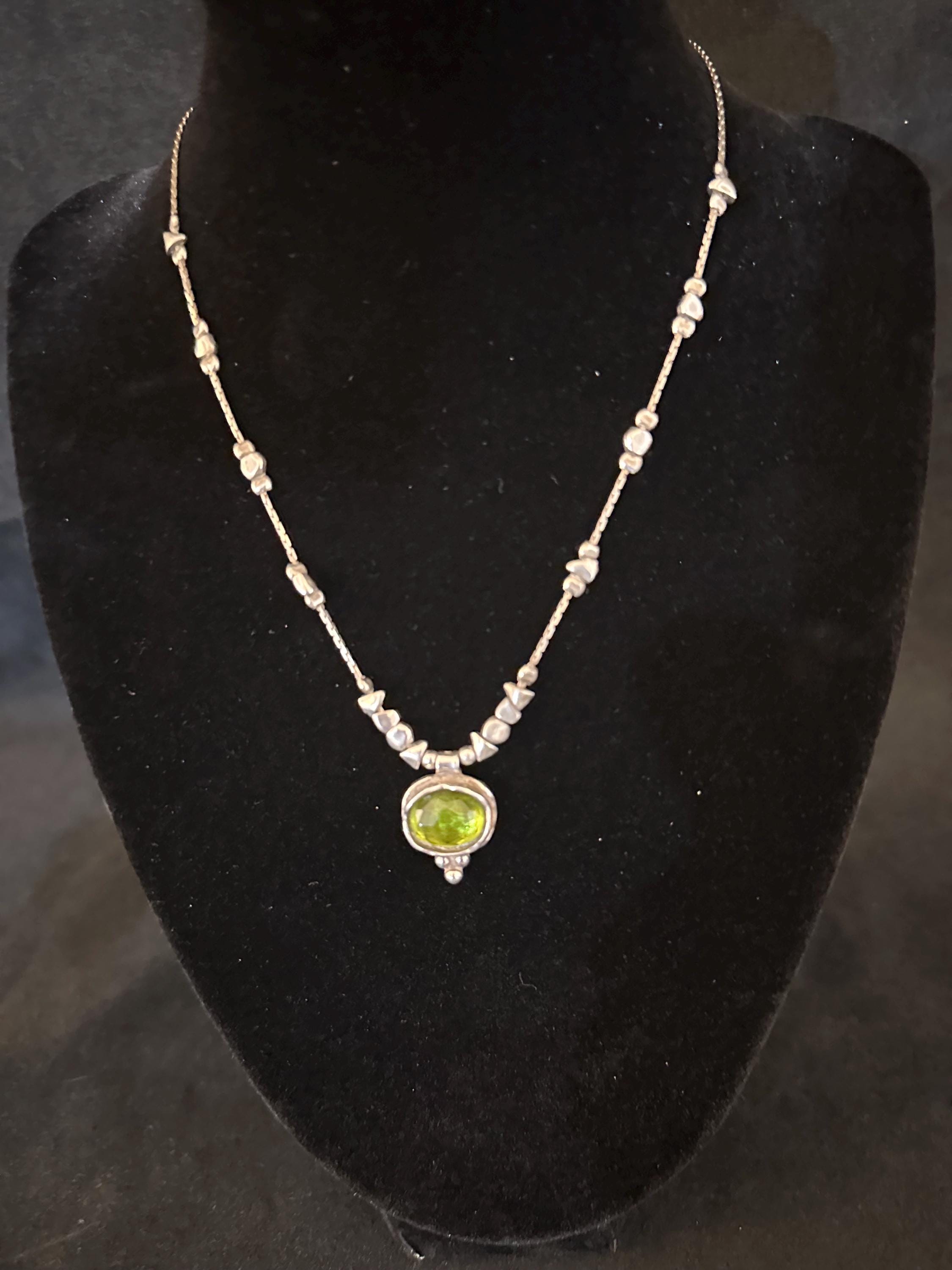 Silpada Sterling Silver Green Glass Bezel Pendent Necklace