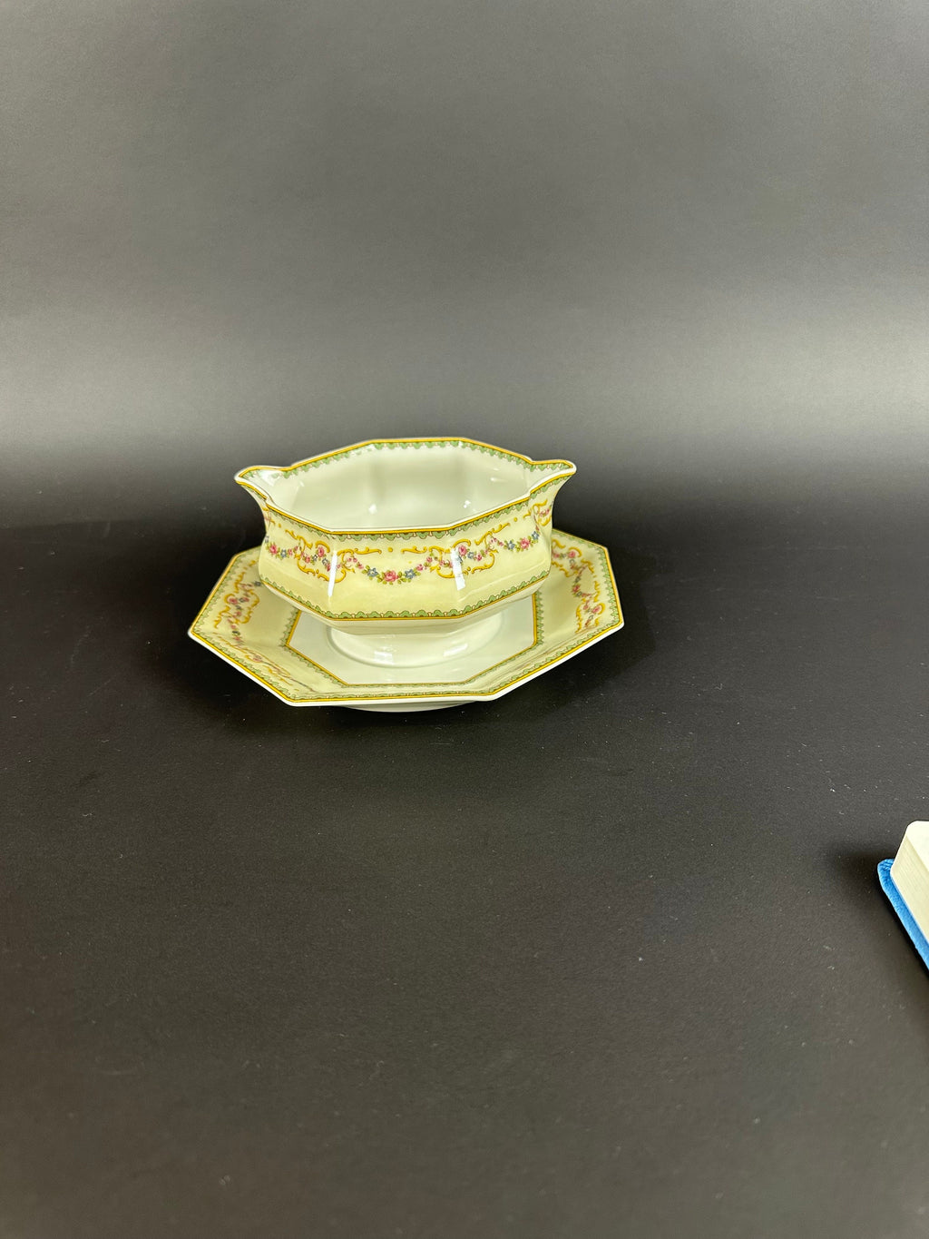 Haviland Venice Limoges Gravyboat Attached Underplate