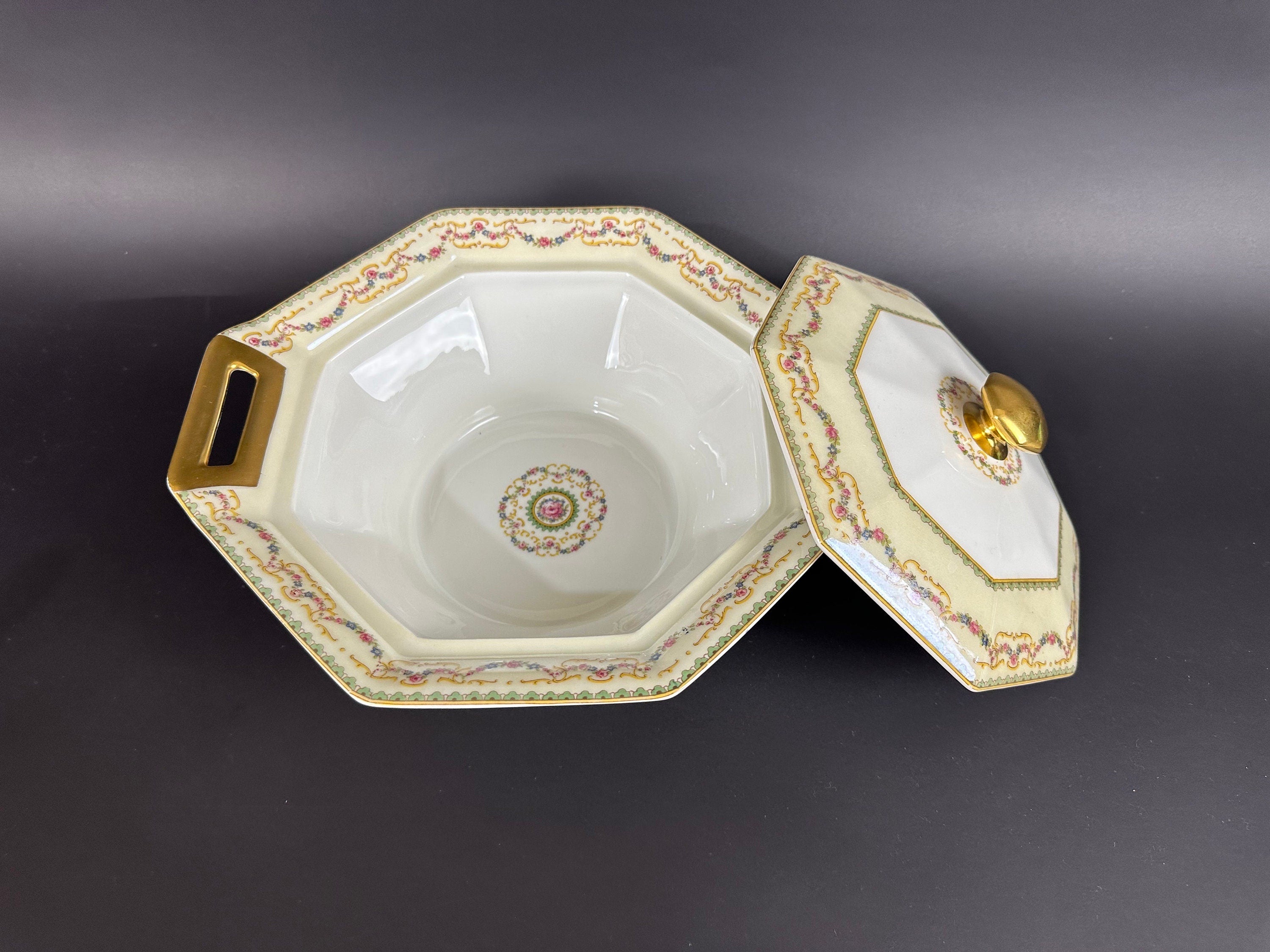 Haviland Venice Antique Covered Serving Bowl