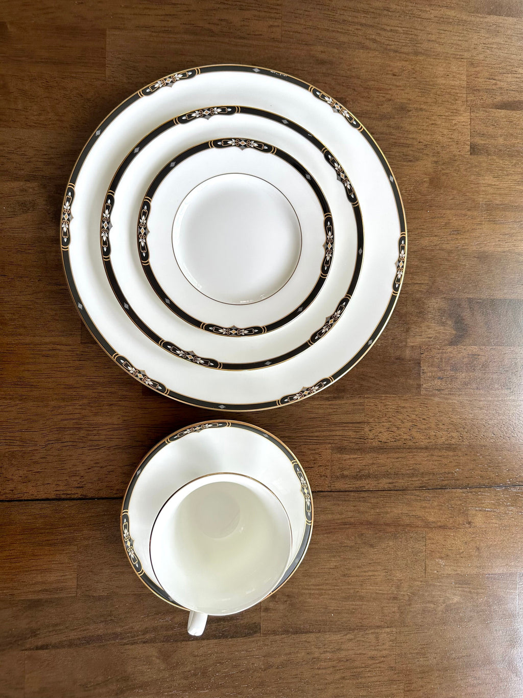 Wedgwood Preston 5 Piece Place Setting