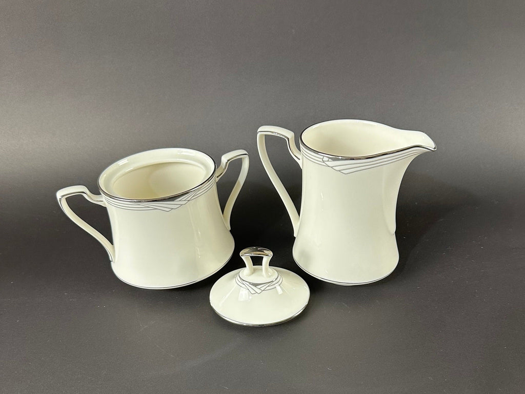 Noritake Sterling Cove Creamer and Lidded Sugar Bowl