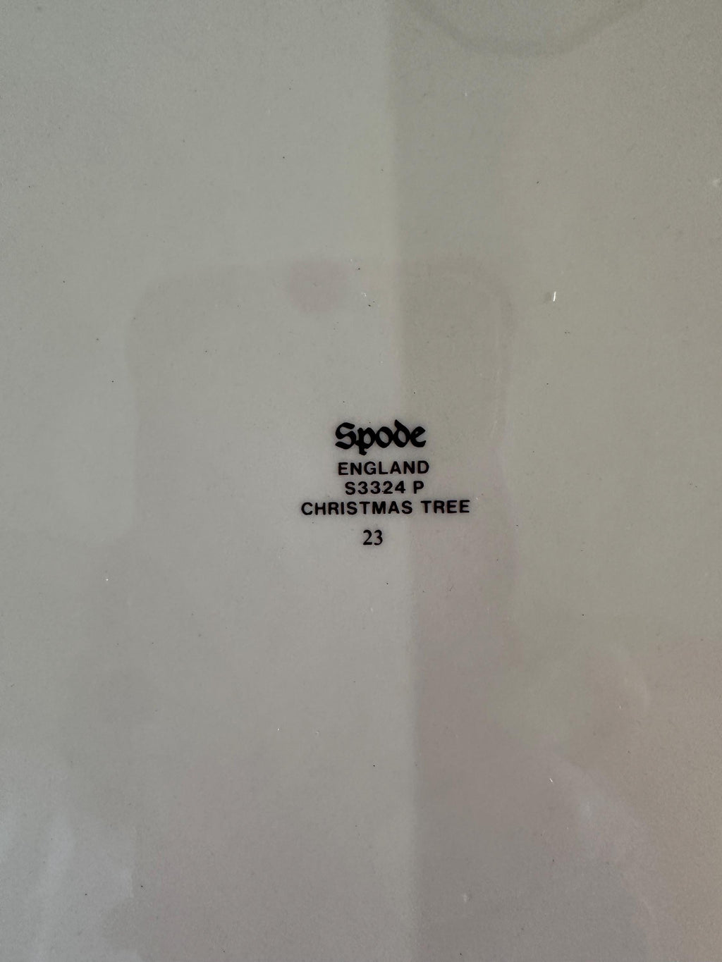 Spode Christmas Tree Round Platter Scalloped Chop Plate