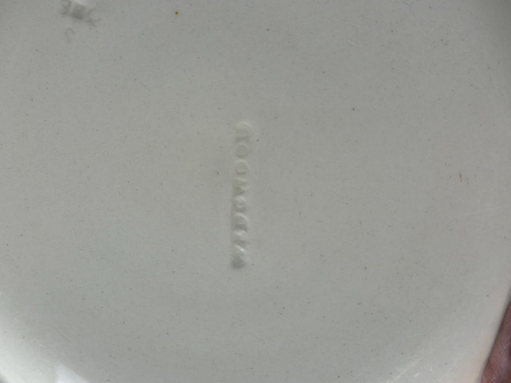 7 Wedgwood Lavender on Cream Salad Plates Plain Edge Queensware