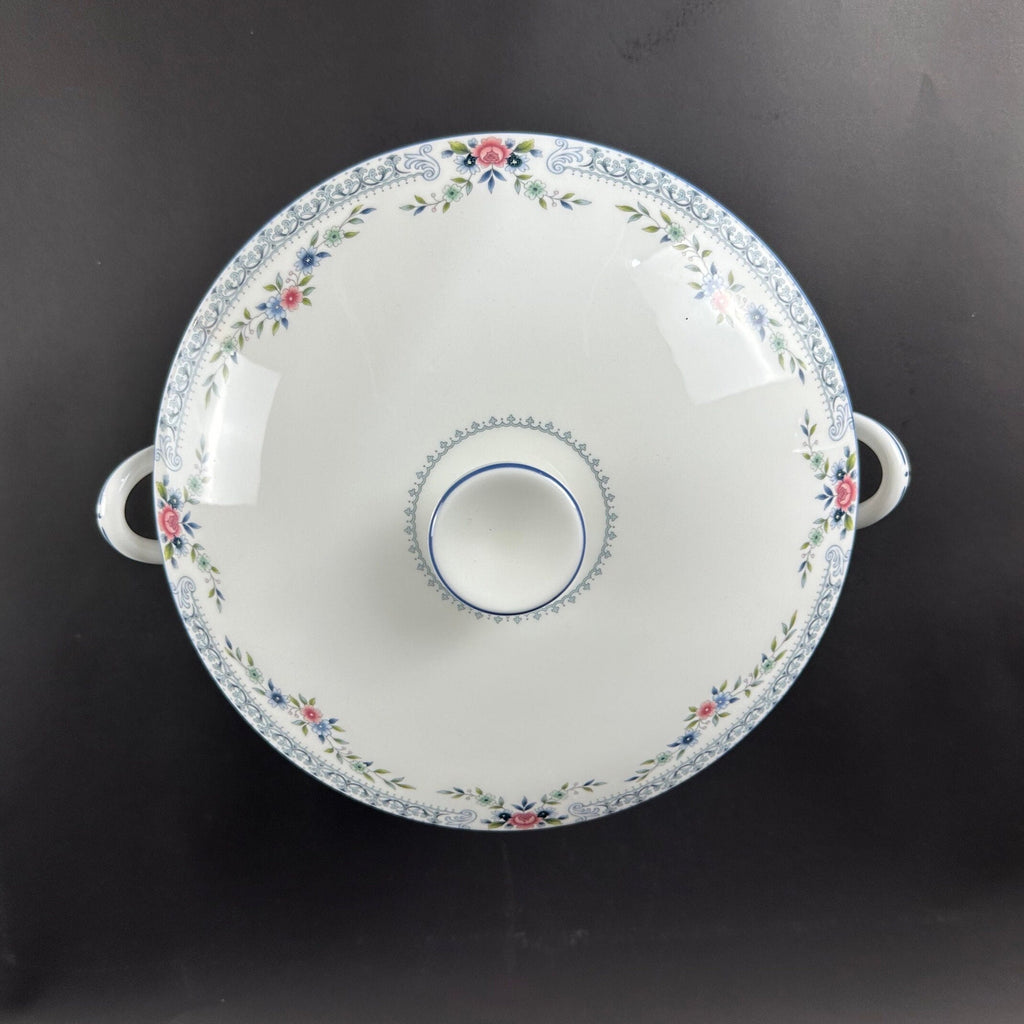 Wedgwood Covered Round Serving Bowl in Rosedale Pattern
