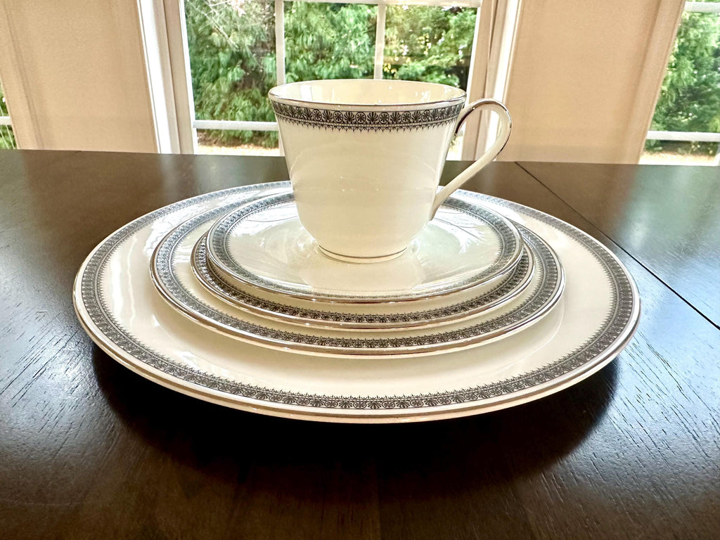 Royal Doulton Ravenswood 5 Piece Placesettings