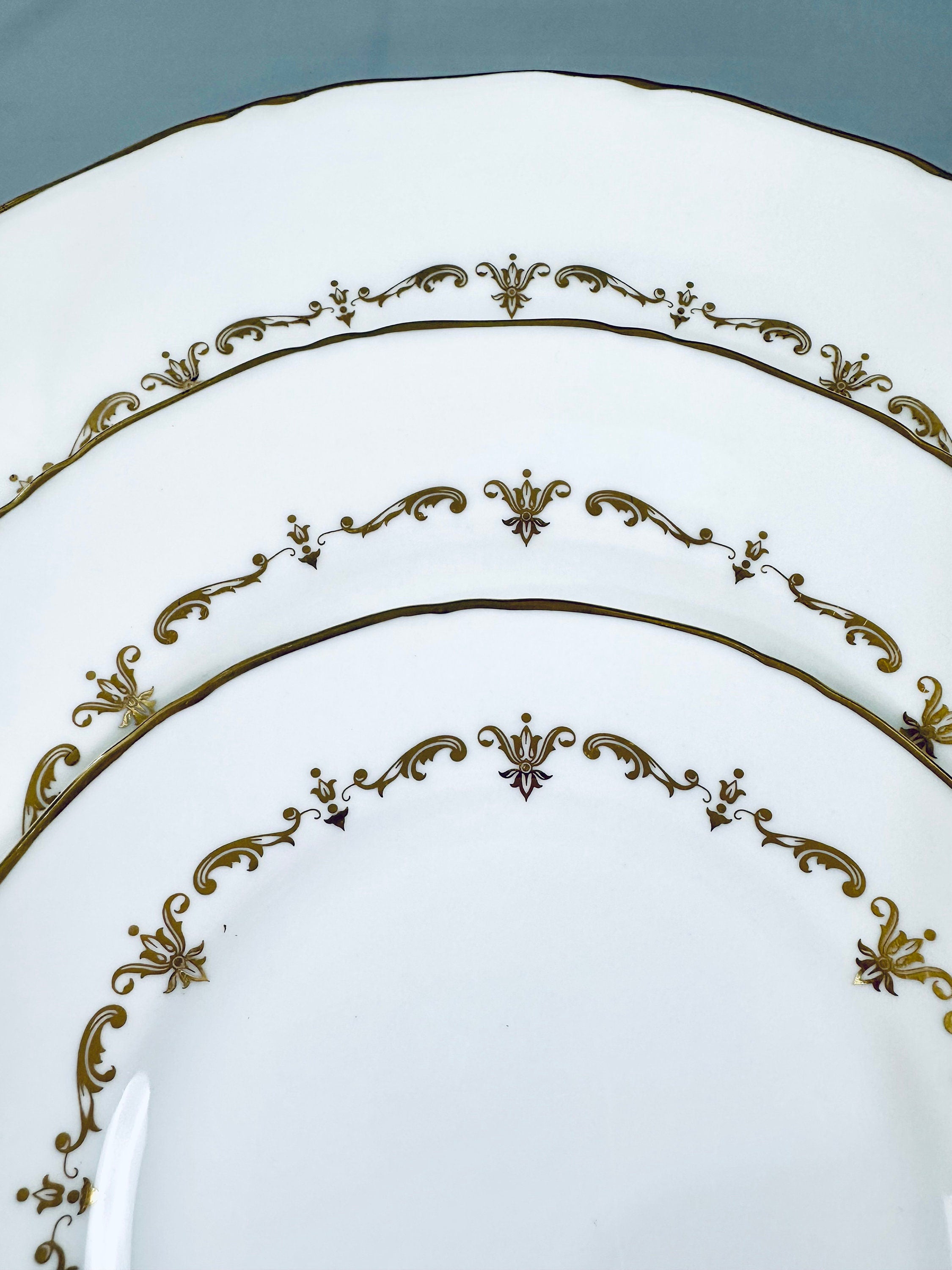 Royal Worcester Gold Chantilly 5 Piece Place Settings