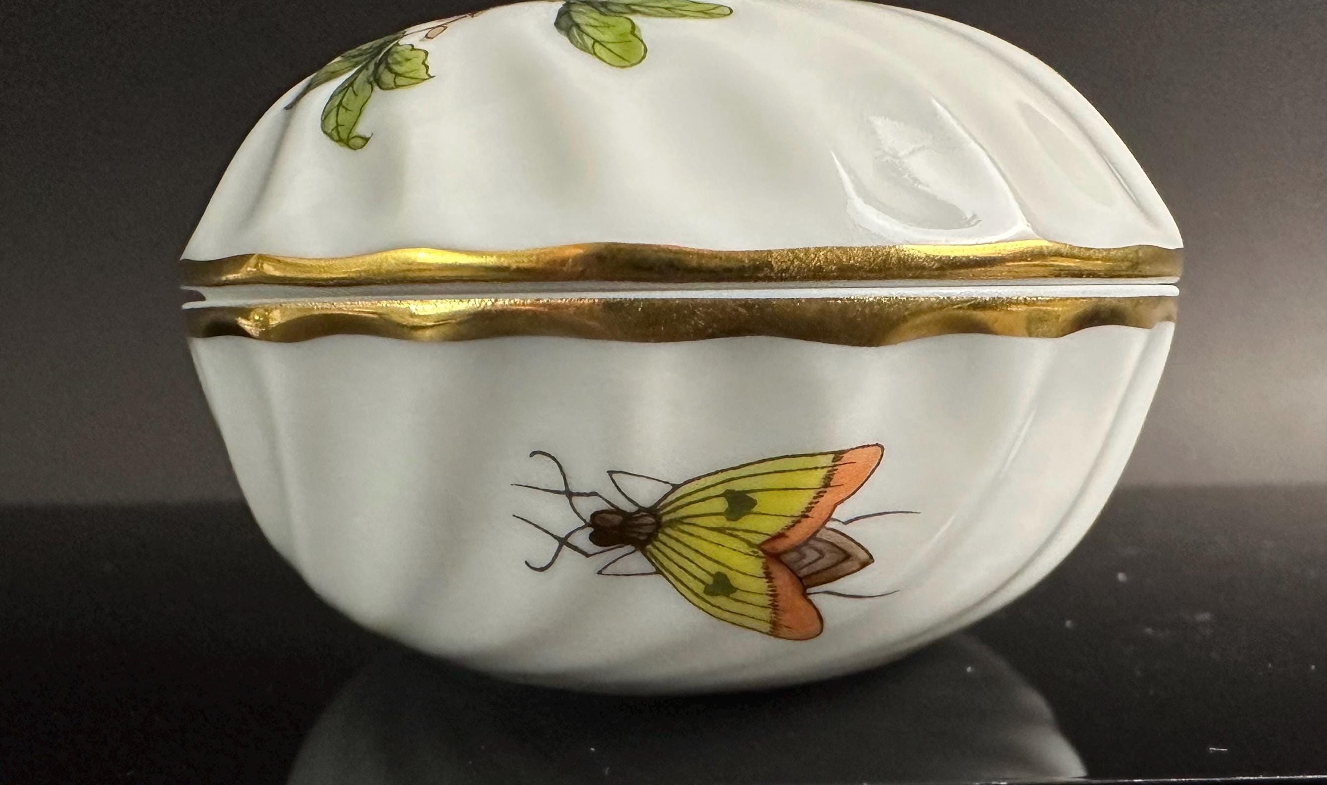 Round Bird Trinket Box by Herend Rothchilds