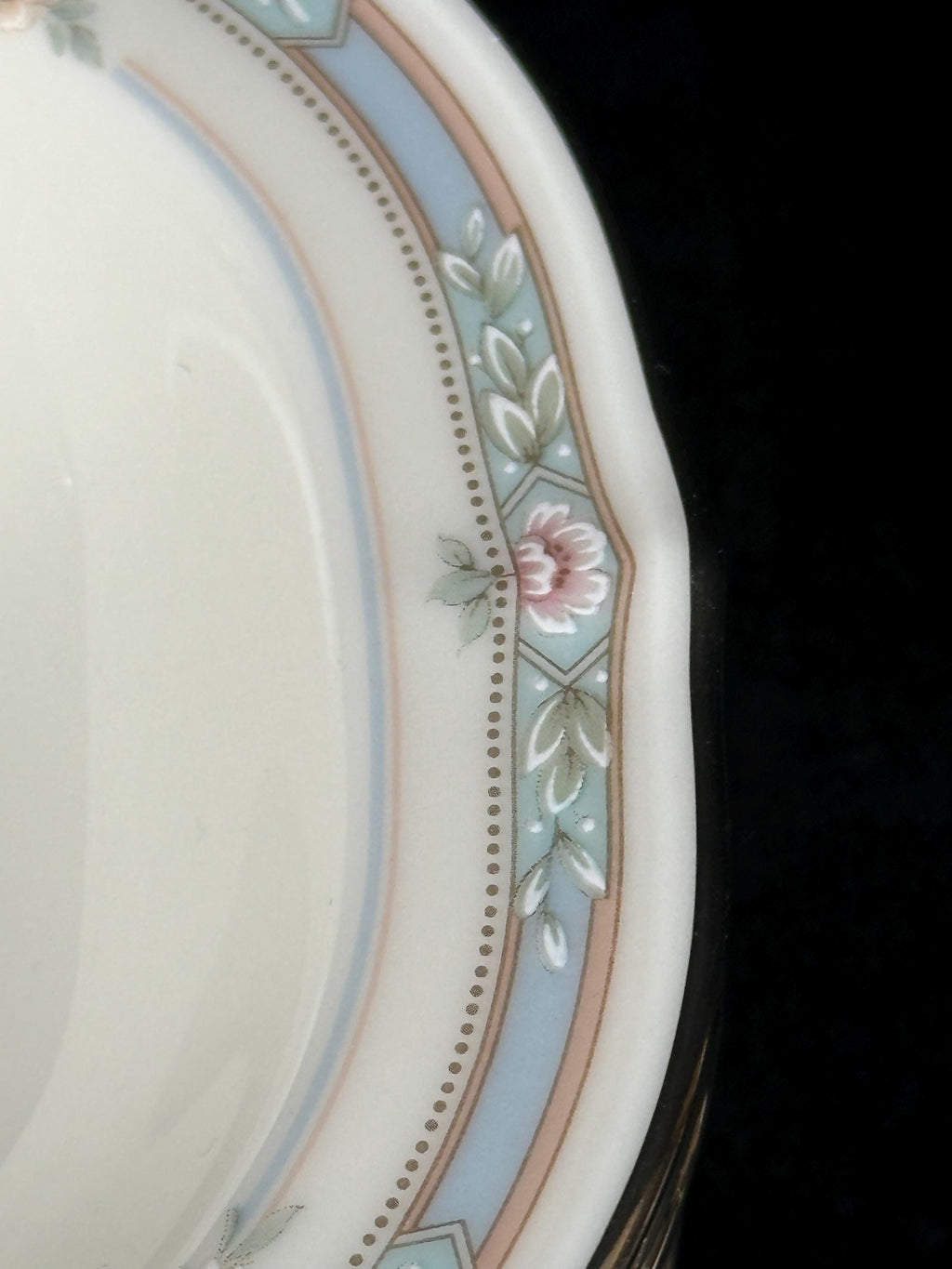4 Noritake Rothschild Fruit Bowls