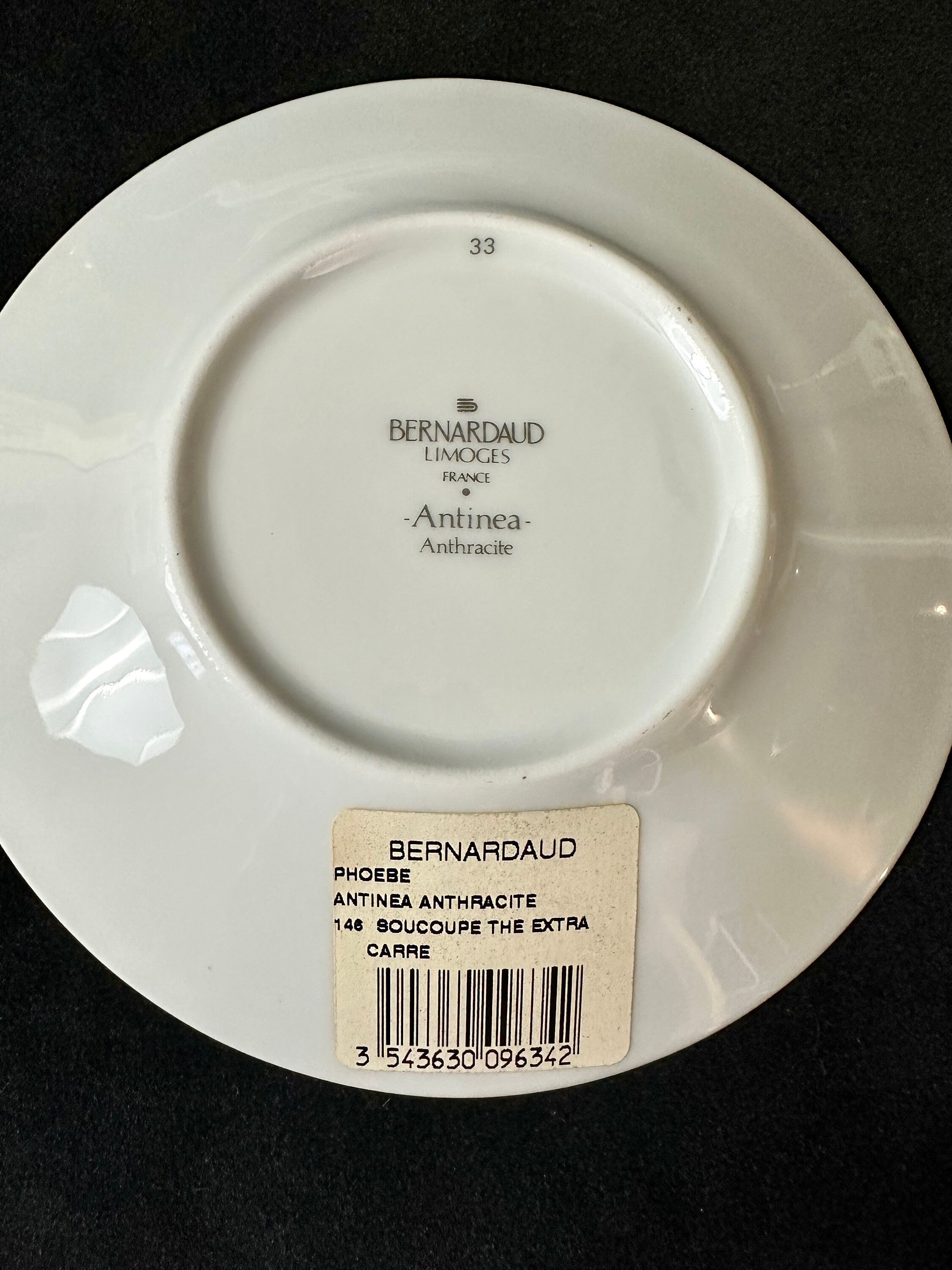 Place Settings of Bernardaud Antinea Anthracite
