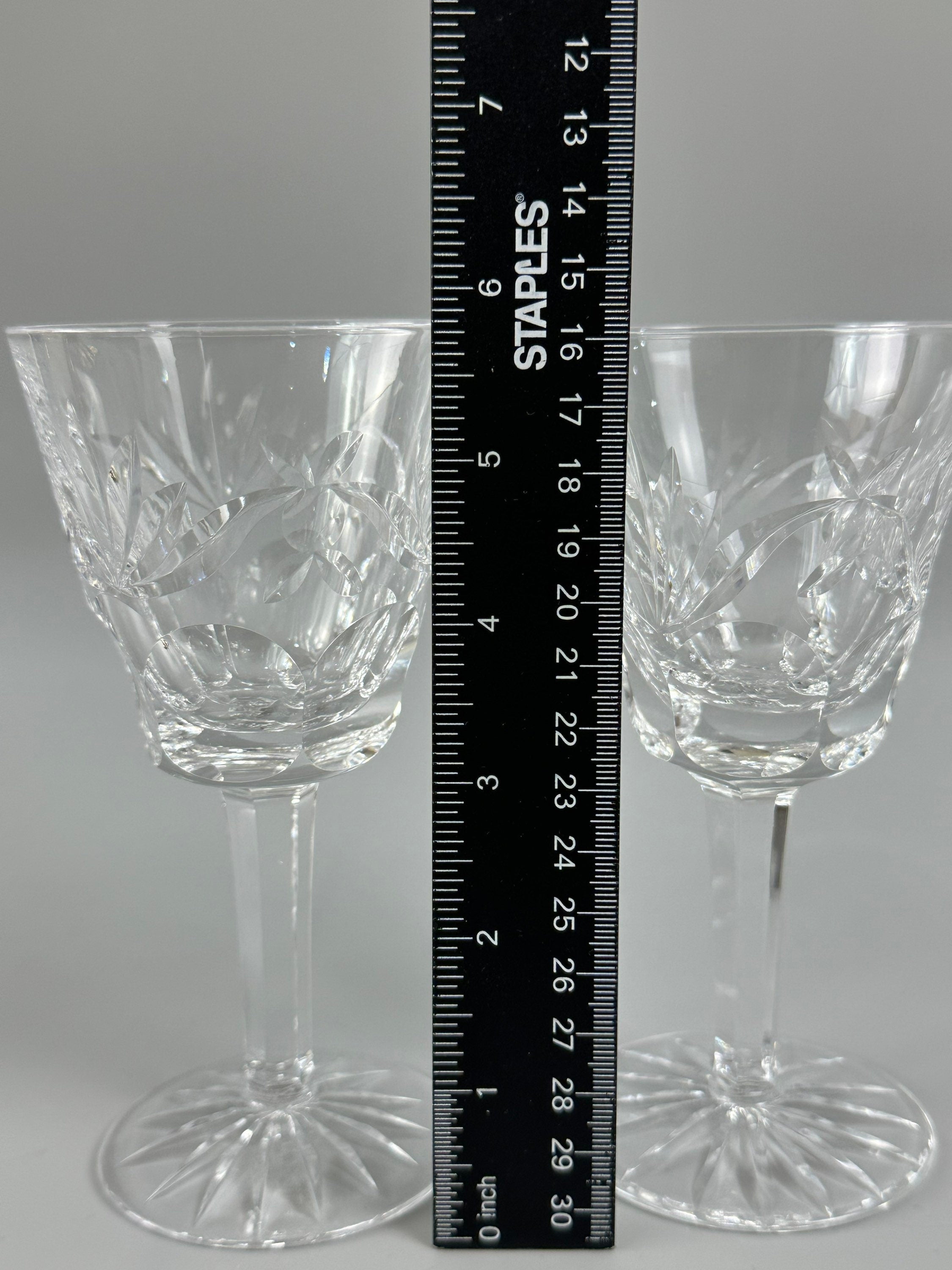 A set of 2 Waterford Ashling Wine Glasses White Wine