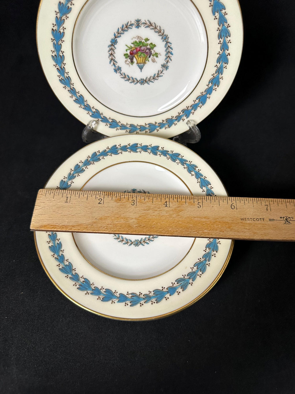 7 Wedgwood Appledore Bread Plates