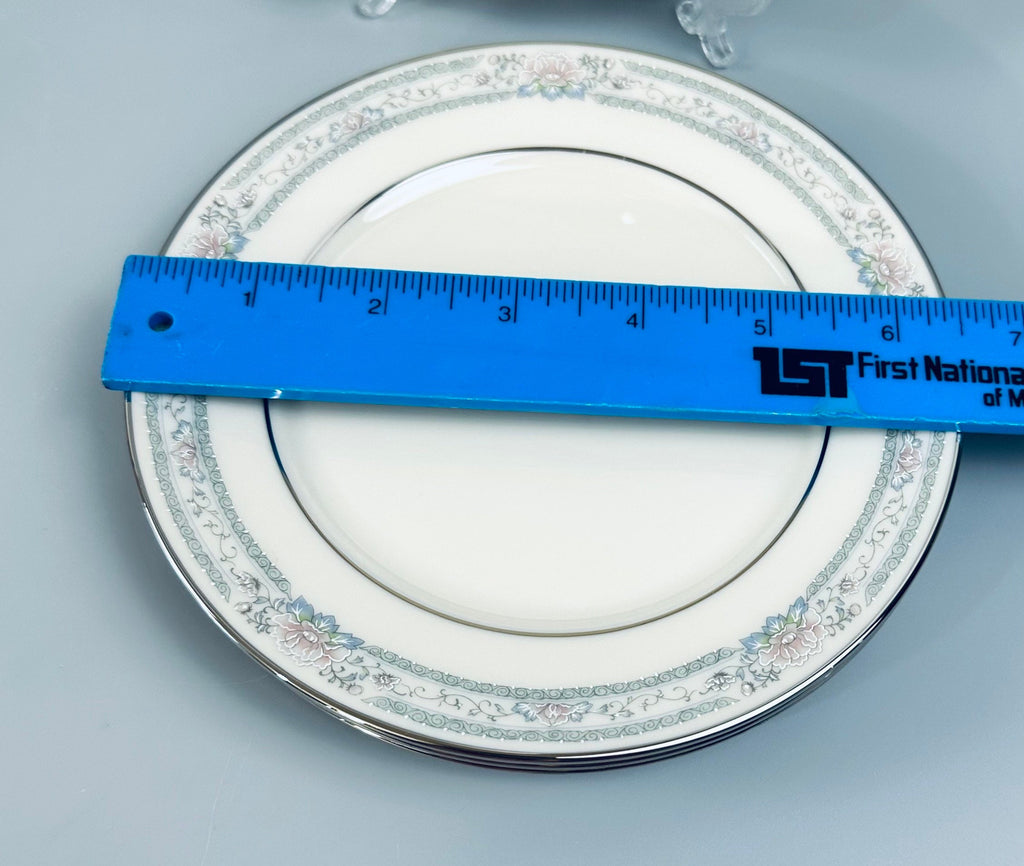 4 Lenox Charleston Bread Plates